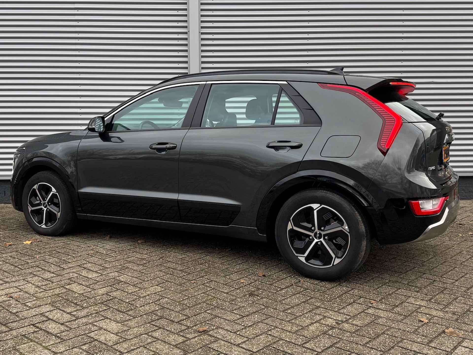 KIA Niro 1.6 GDi Hybrid 141pk DCT6 DynamicLine | Navigatie | Climate Control | Parkeersensoren voor | - 3/42