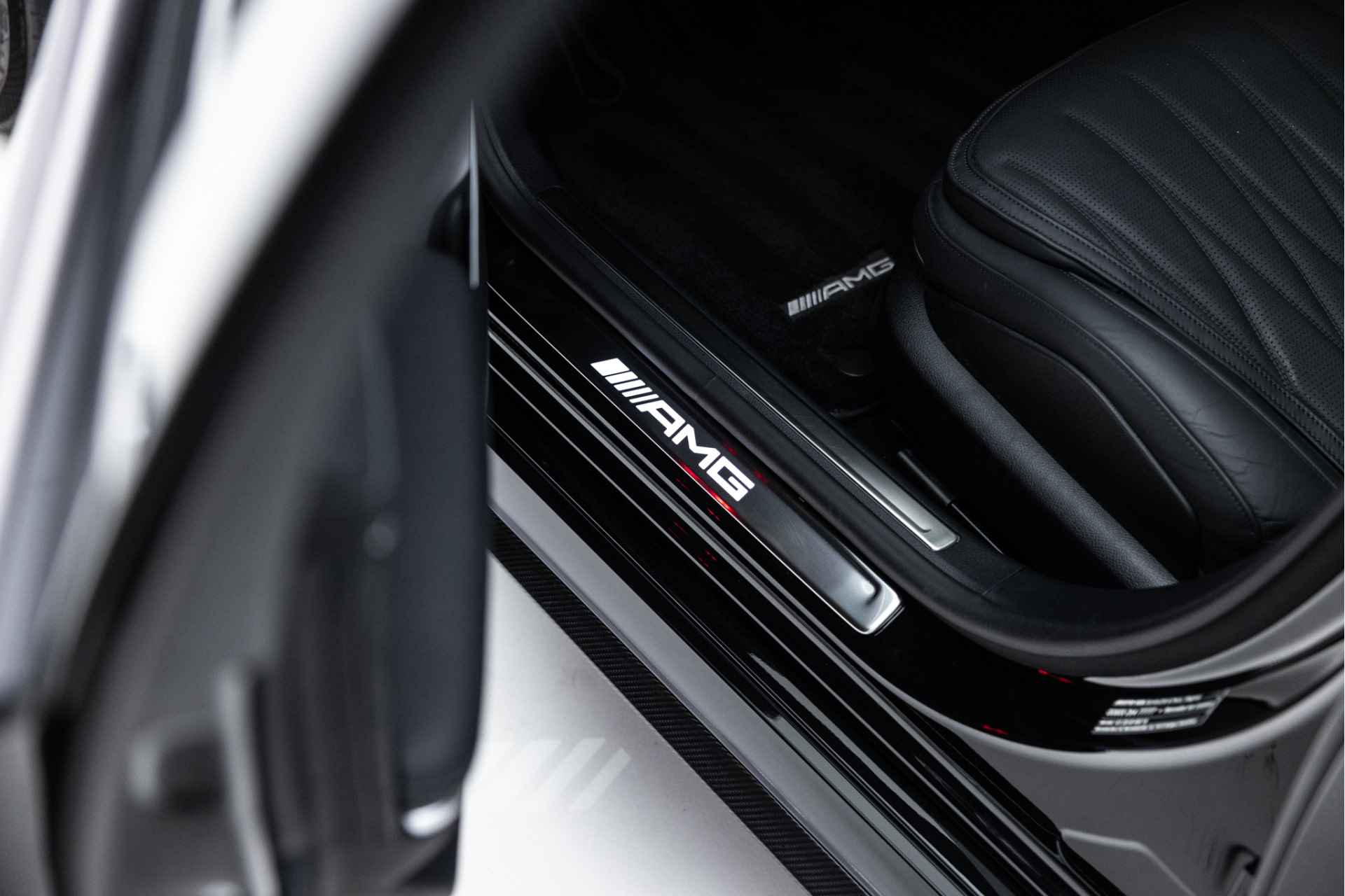 Mercedes-Benz S-Klasse AMG S 63 E Performance 802 PK | Carbonpakket | Pano | Night | 21" | 4W Sturing - 13/76