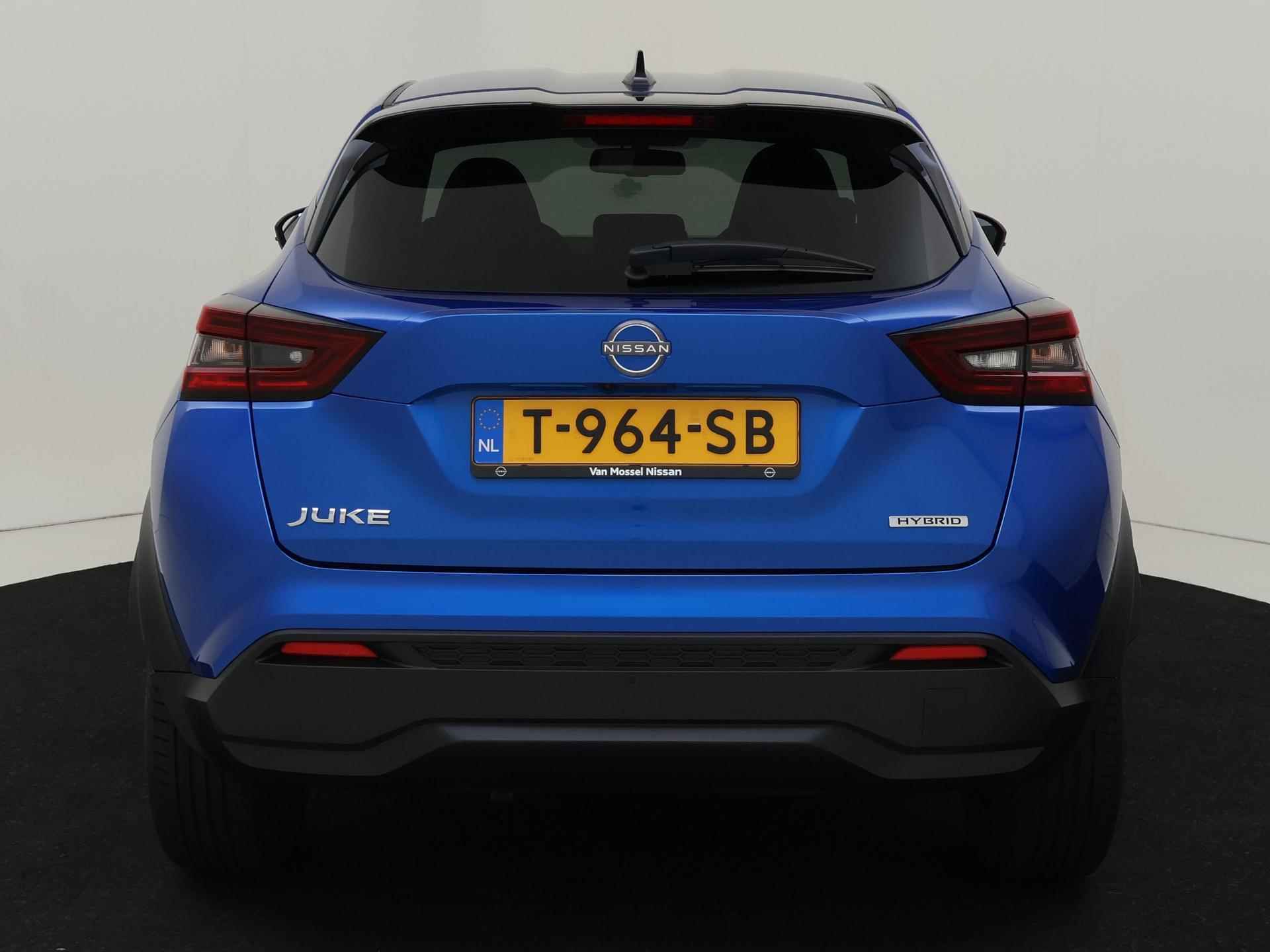 Nissan Juke 1.6 Hybrid N-Connecta - 8/26