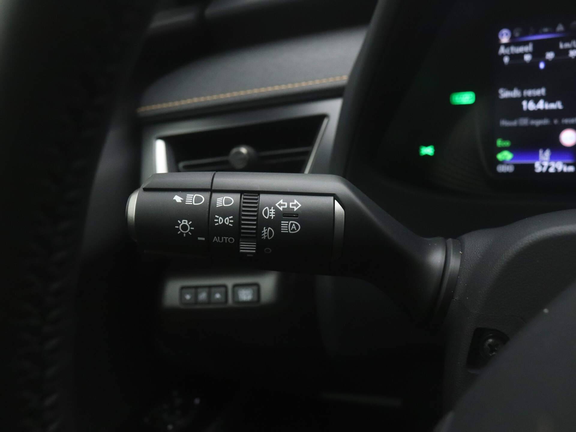 Lexus UX 250h Preference Line *Demo* | Apple Carplay / Android Auto | - 20/39
