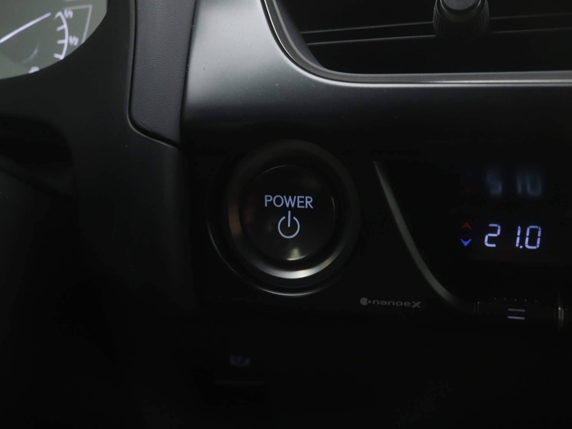 Lexus UX 250h Preference Line *Demo* | Apple Carplay / Android Auto | - 22/39