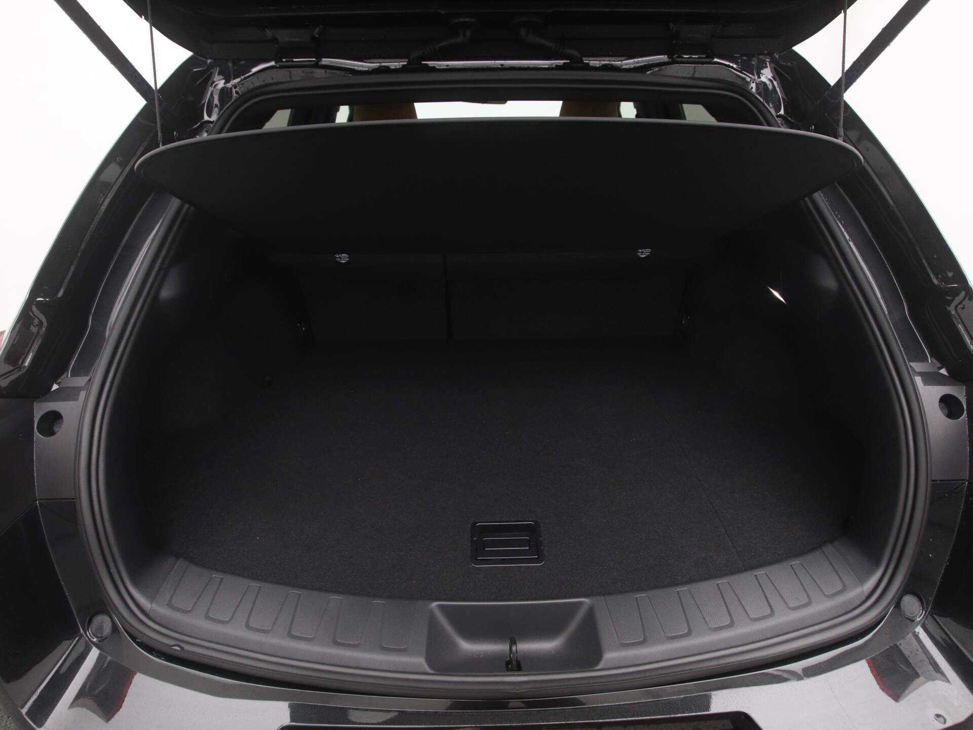 Lexus UX 250h Preference Line *Demo* | Apple Carplay / Android Auto | - 31/39
