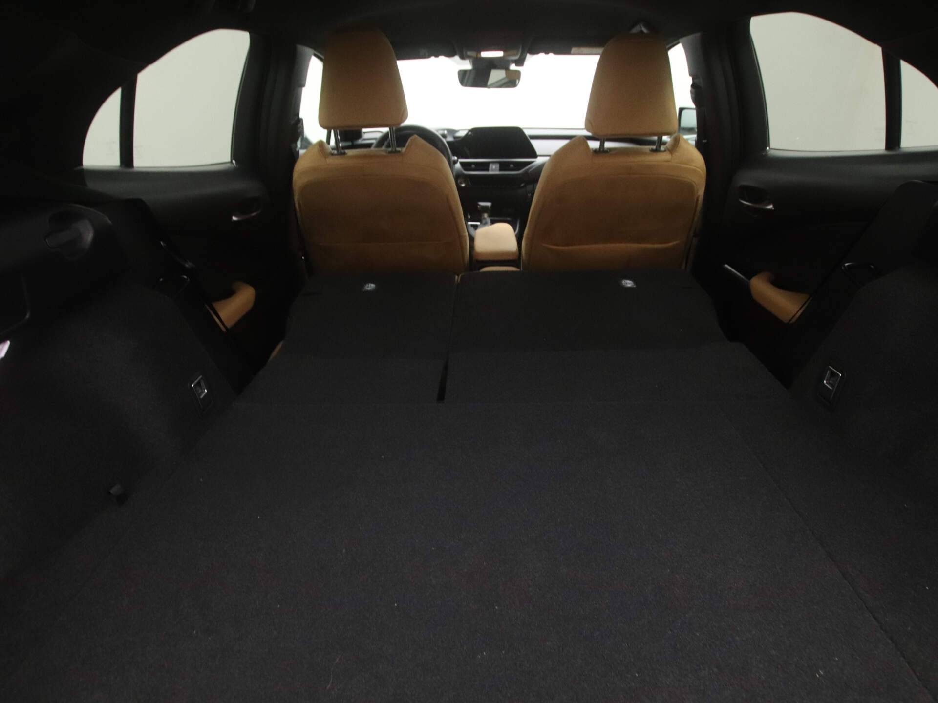 Lexus UX 250h Preference Line *Demo* | Apple Carplay / Android Auto | - 33/39