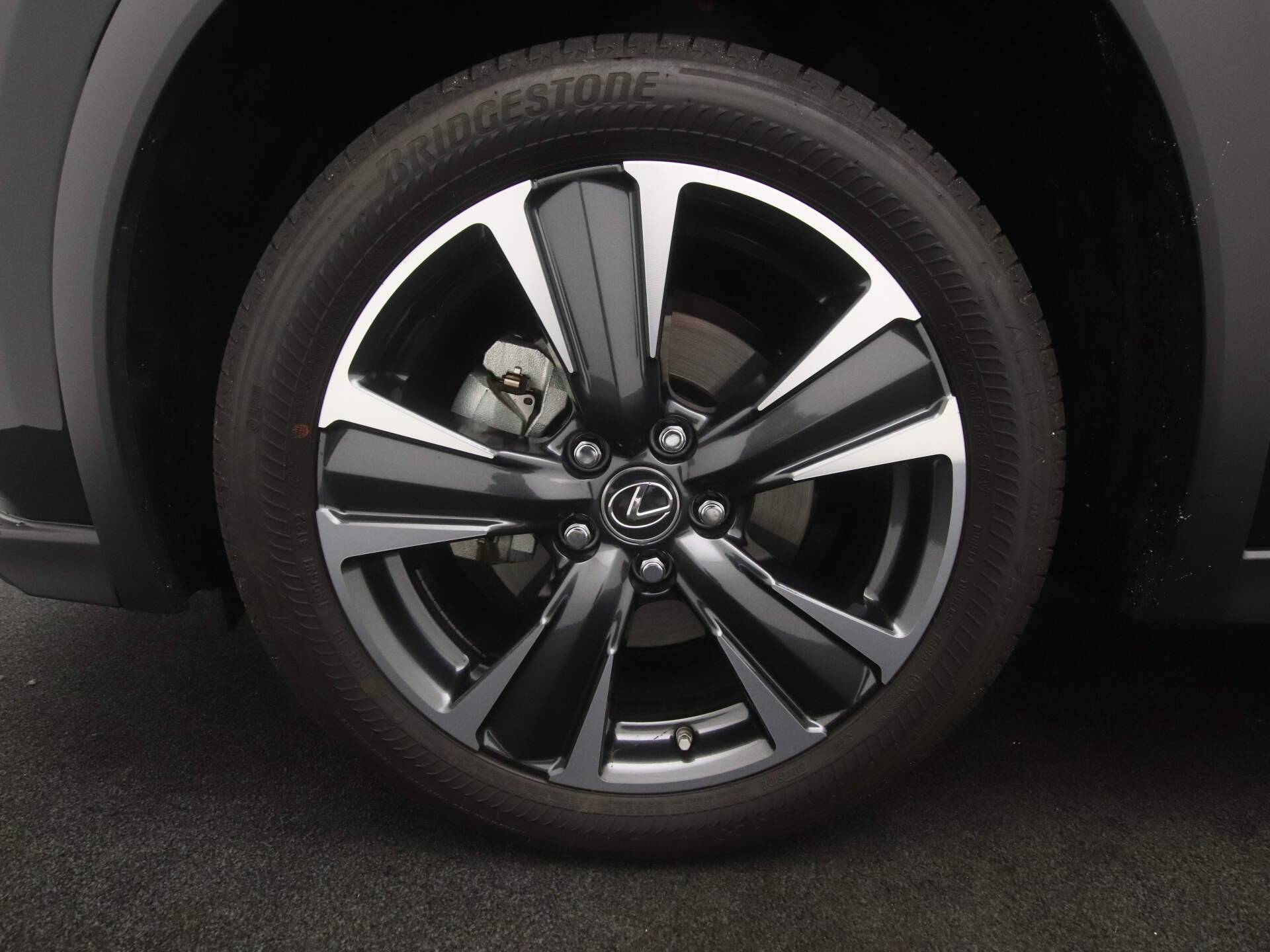 Lexus UX 250h Preference Line *Demo* | Apple Carplay / Android Auto | - 36/39