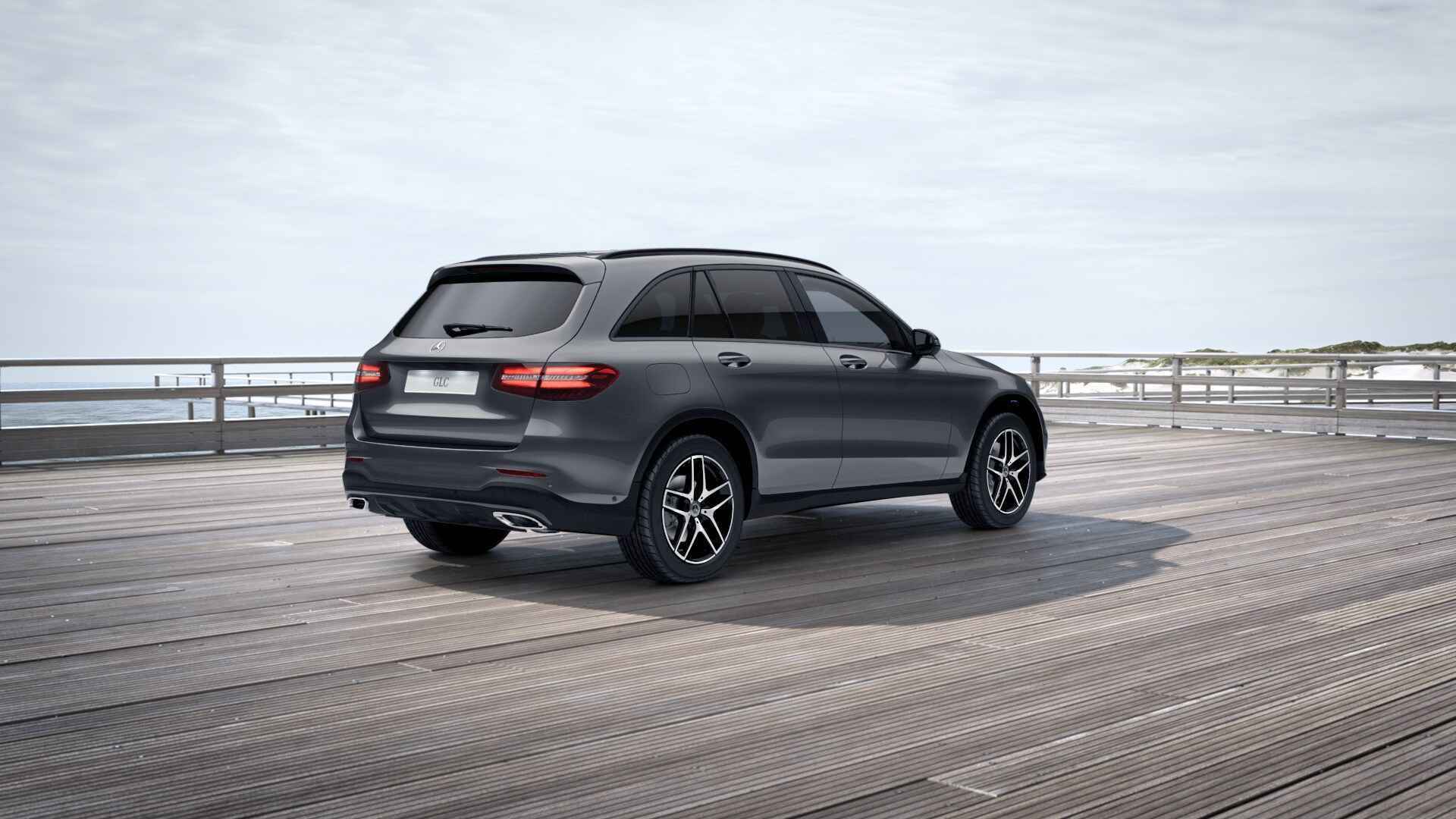 Mercedes-Benz GLC-klasse 250 4MATIC AMG NIGHT | Rijassistentiepakket Plus | Trekhaak | Panoramadak | Achteruitrijcamera | Stoelverwarming | - 3/14