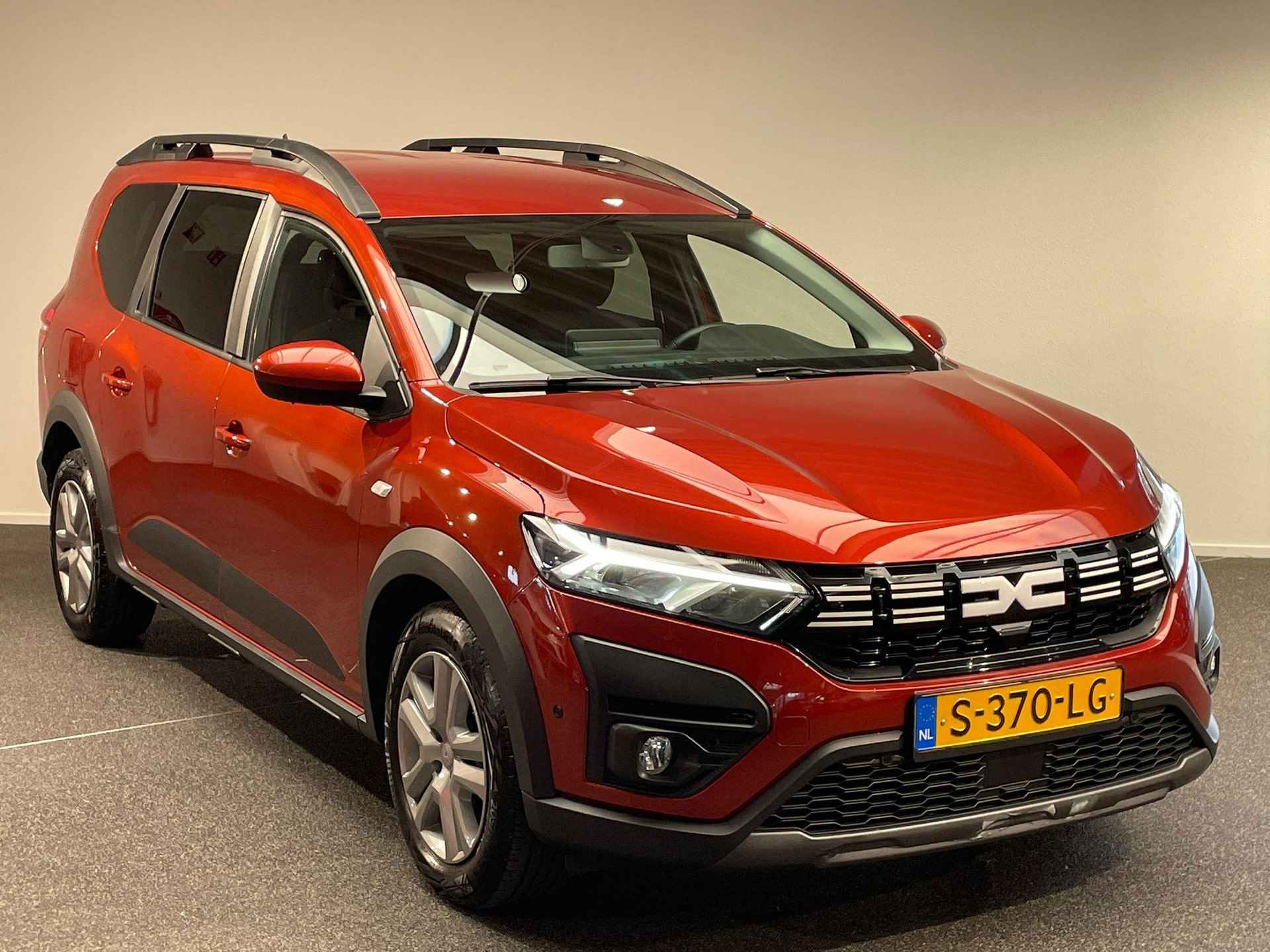 Dacia Jogger 1.0 TCe 110 Expression | 7-Persoons | Navigatie | Achteruitrijcamera - 6/36