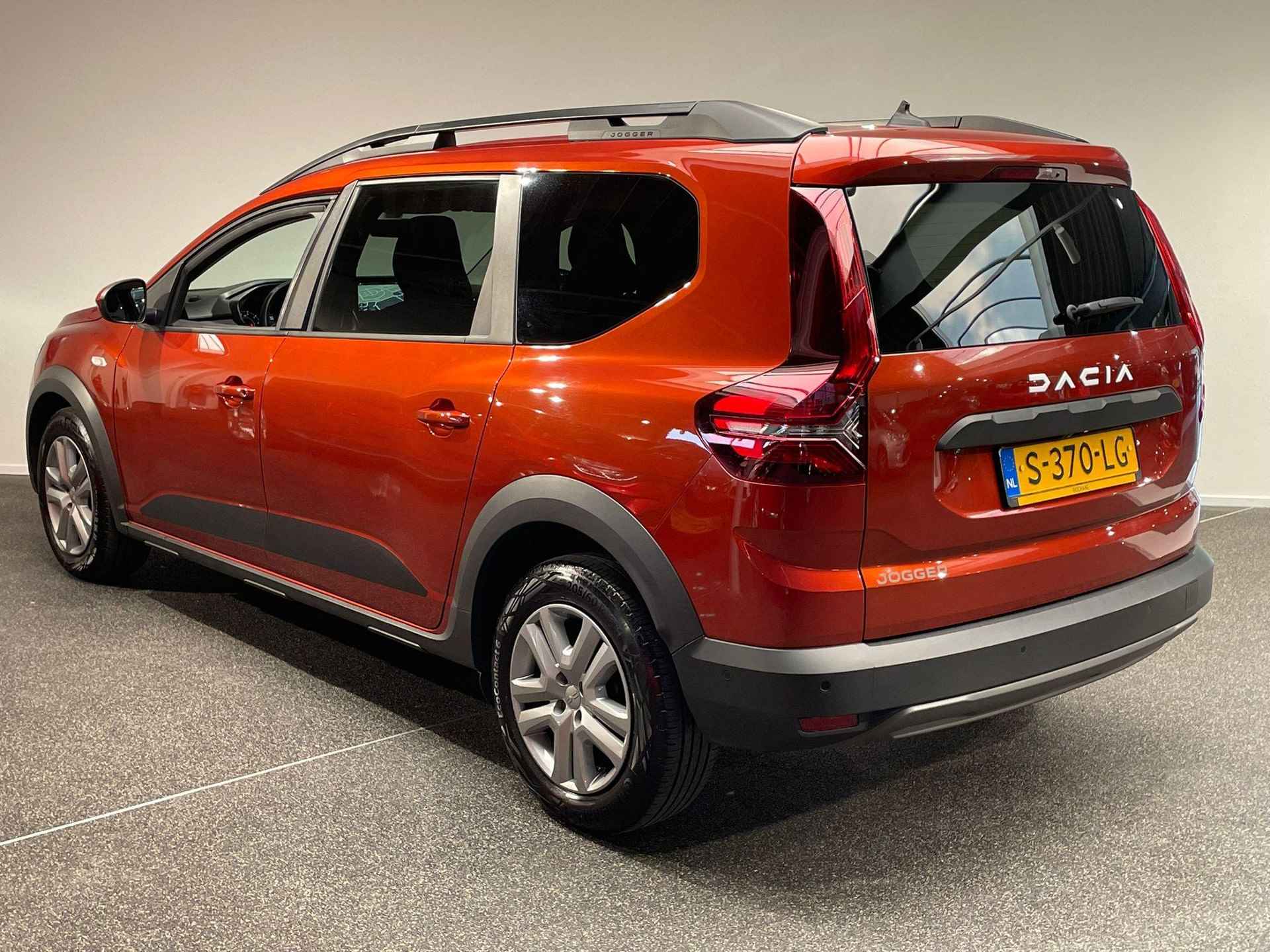 Dacia Jogger 1.0 TCe 110 Expression | 7-Persoons | Navigatie | Achteruitrijcamera - 7/36