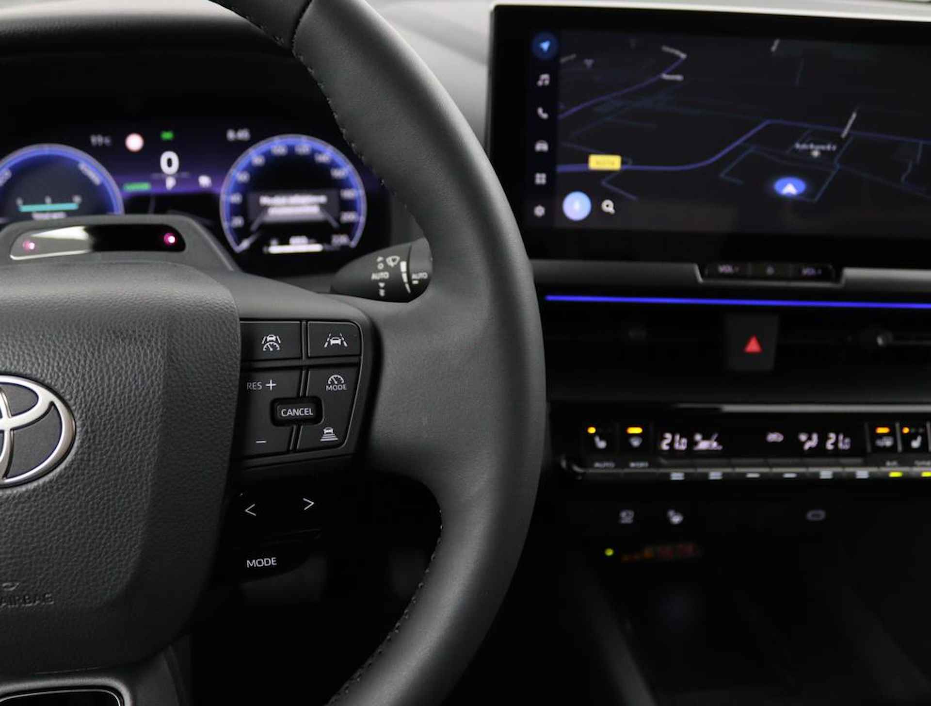 Toyota C-HR 1.8 Hybrid Executive | Next Generation Pack | Panorama Dak | JBL | Head Up Display | BI-Tone | 10 Jaar Garantie | - 31/66