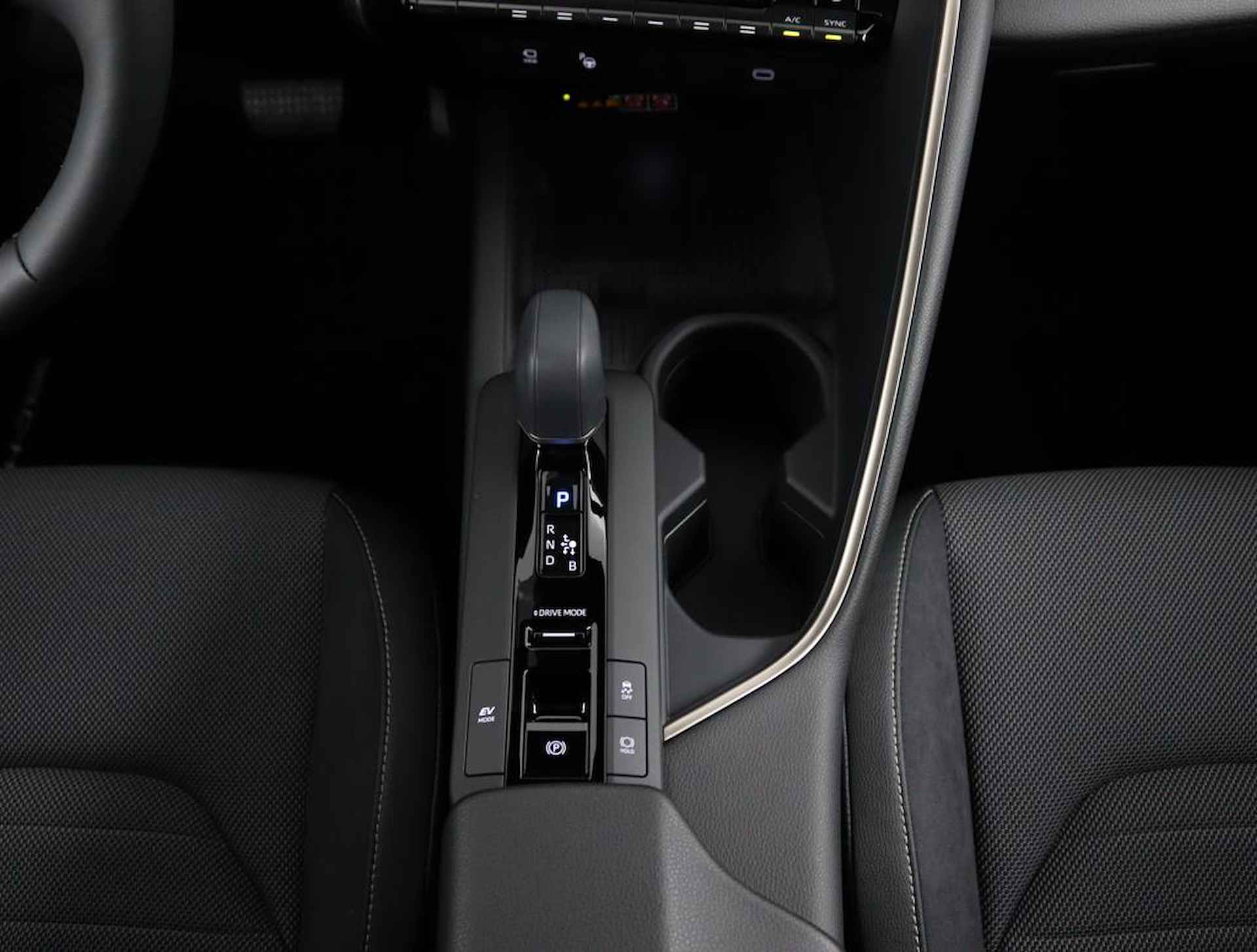 Toyota C-HR 1.8 Hybrid Executive | Next Generation Pack | Panorama Dak | JBL | Head Up Display | BI-Tone | 10 Jaar Garantie | - 36/66