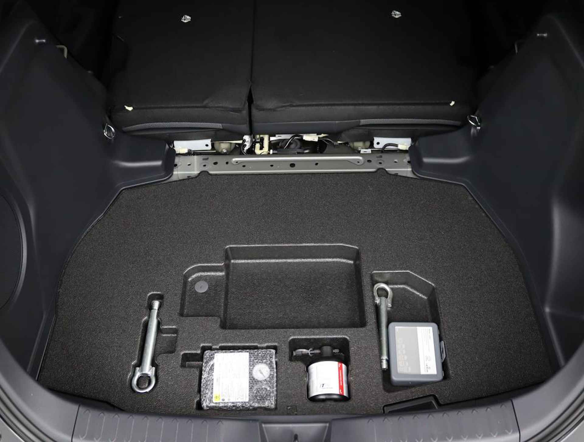 Toyota C-HR 1.8 Hybrid Executive | Next Generation Pack | Panorama Dak | JBL | Head Up Display | BI-Tone | 10 Jaar Garantie | - 42/66