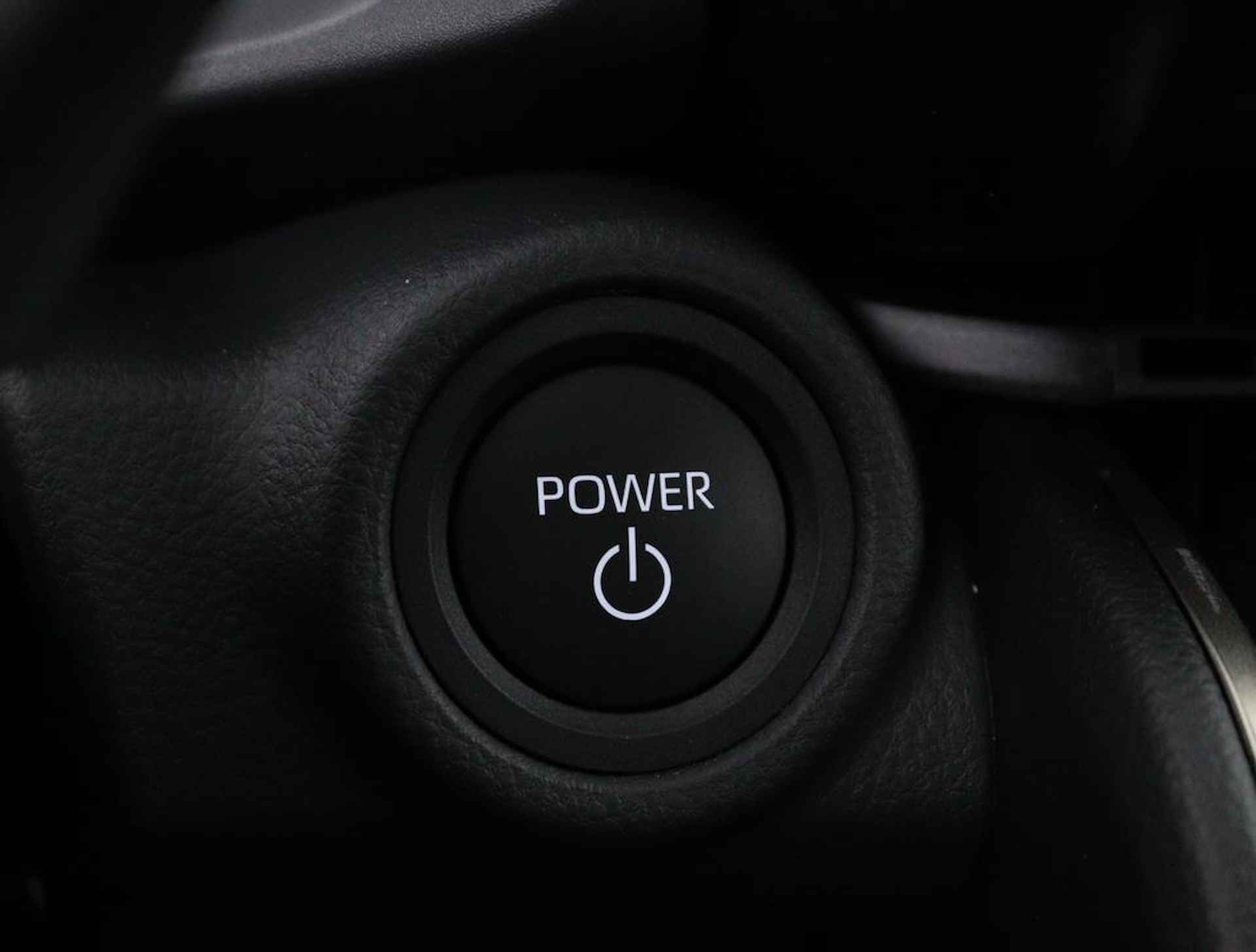 Toyota C-HR 1.8 Hybrid Executive | Next Generation Pack | Panorama Dak | JBL | Head Up Display | BI-Tone | 10 Jaar Garantie | - 57/66