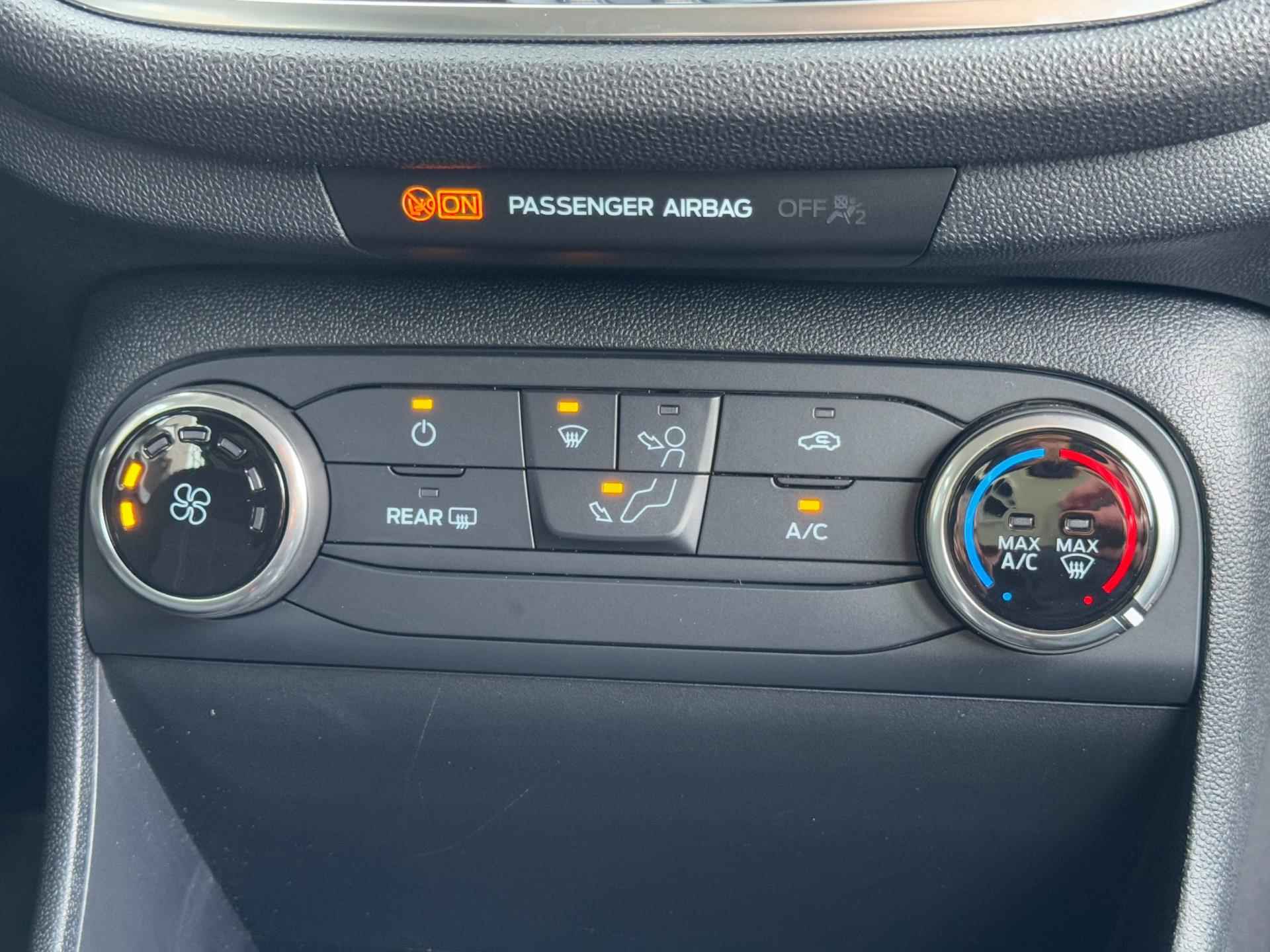 Ford Fiesta 1.0 EcoBoost Connected / 95 PK / Navigatie by Apple Carplay / Cruise Control / 1e Eigenaar / NED-Fiesta - 8/40