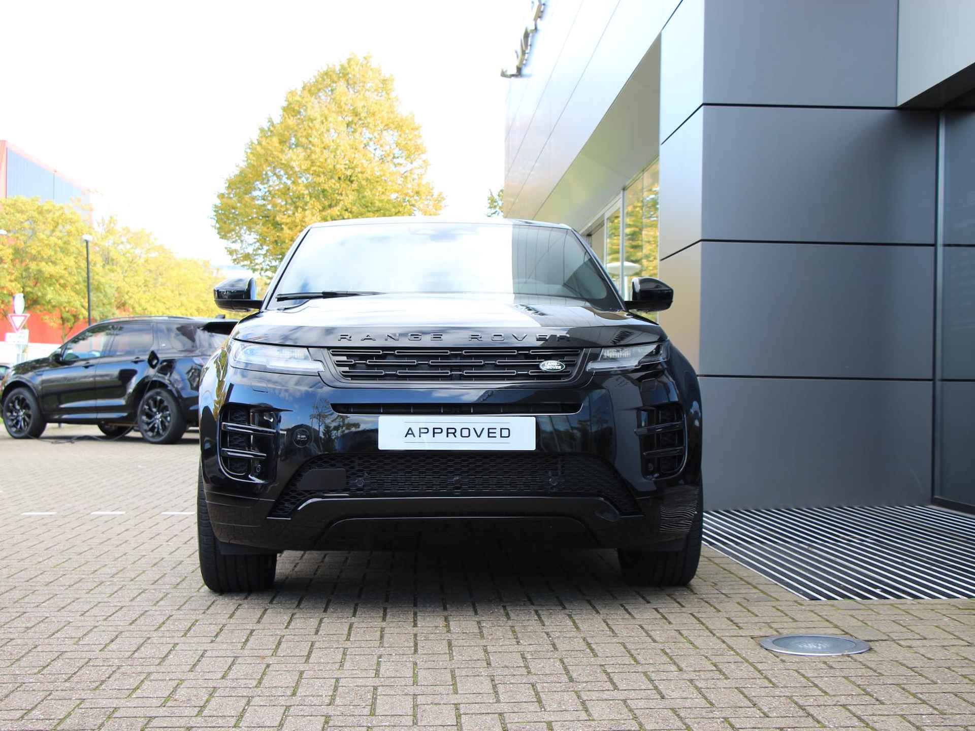 Land Rover Range Rover Evoque P300e PHEV AWD Dynamic SE - 4/38