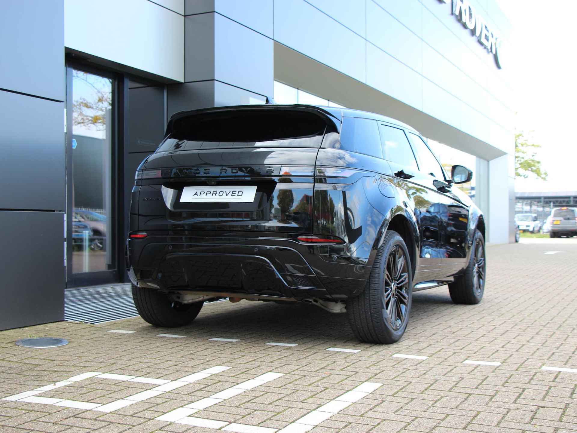 Land Rover Range Rover Evoque P300e PHEV AWD Dynamic SE - 9/38