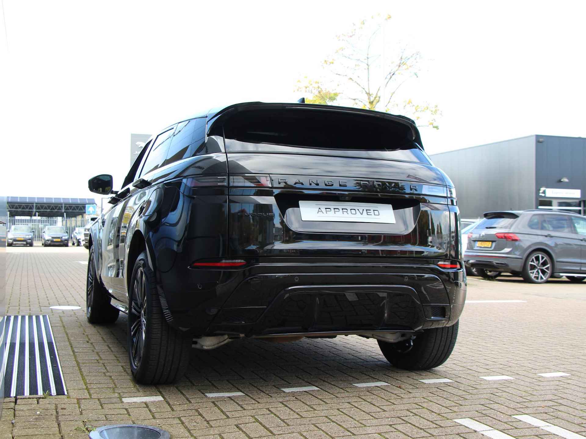 Land Rover Range Rover Evoque P300e PHEV AWD Dynamic SE - 11/38