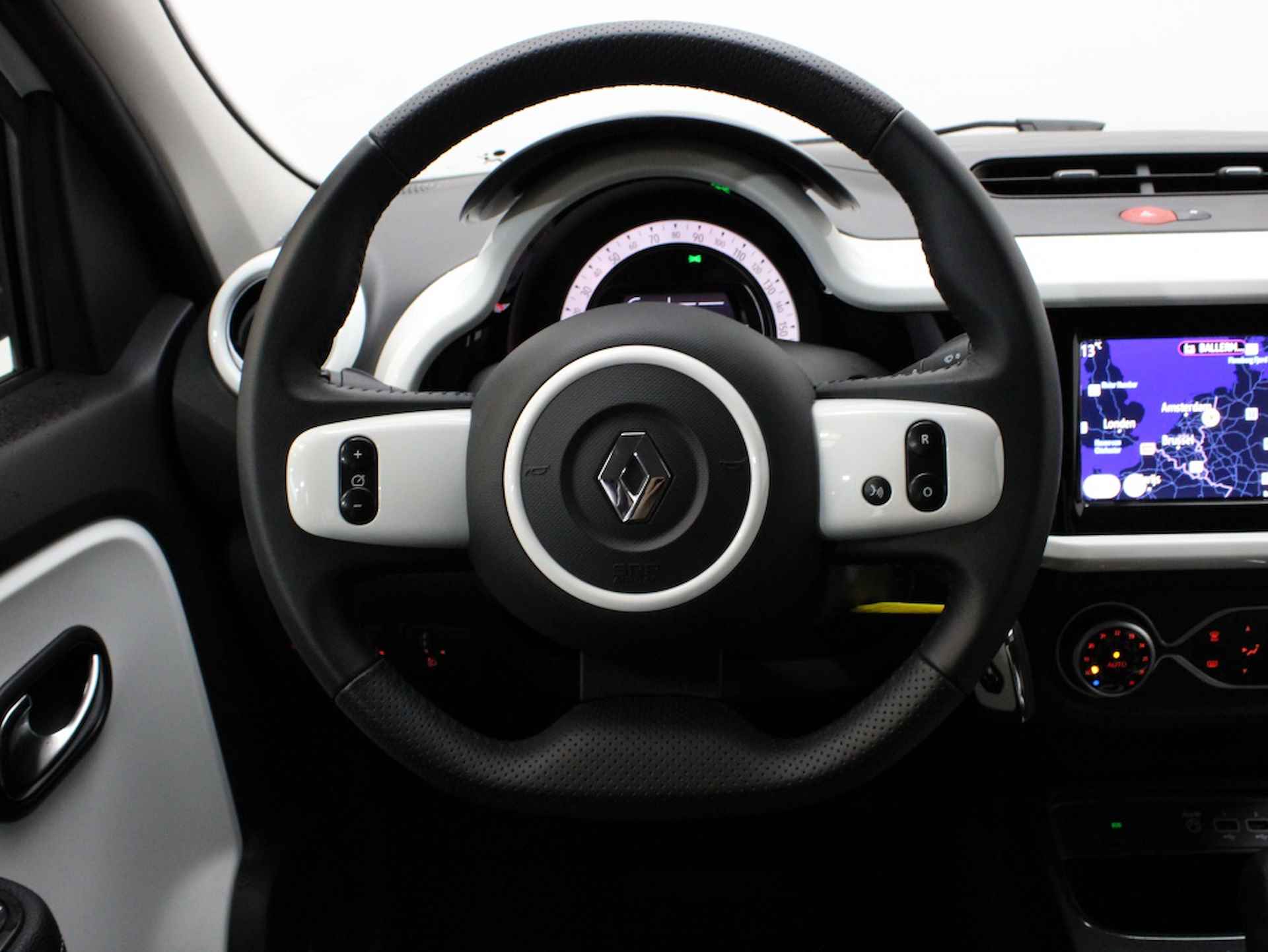 Renault Twingo  Electric Techno | Private lease 339 p.m. - 4/27