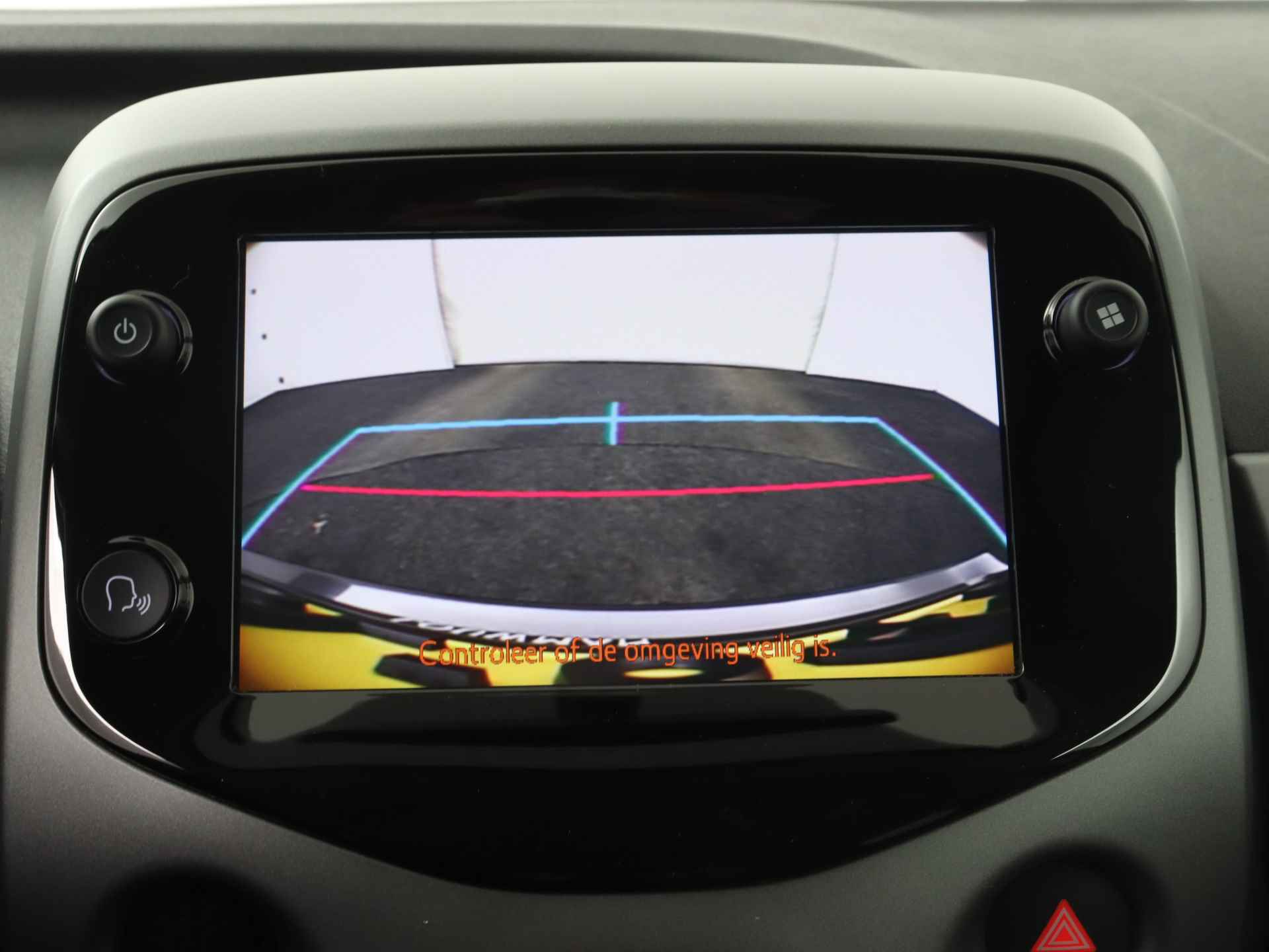 Toyota Aygo 1.0 X-Joy Limited | Airco | LM velgen | Camera | Apple Carplay/Android Auto | - 11/42