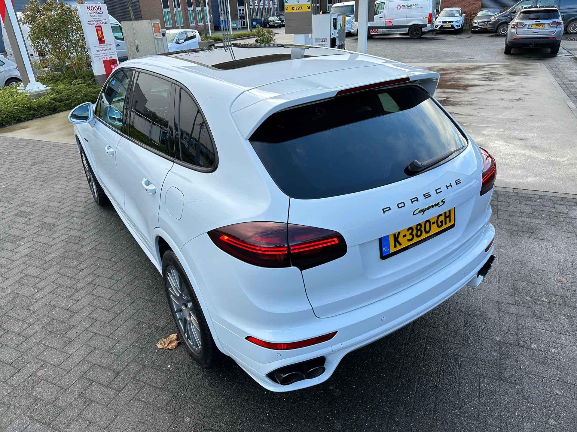 Porsche Cayenne 3.0 S E-Hybrid|Rijklaar|Sport Chrono|Pano|Bose|Luchtvering|Dealer Onderhouden - 26/45