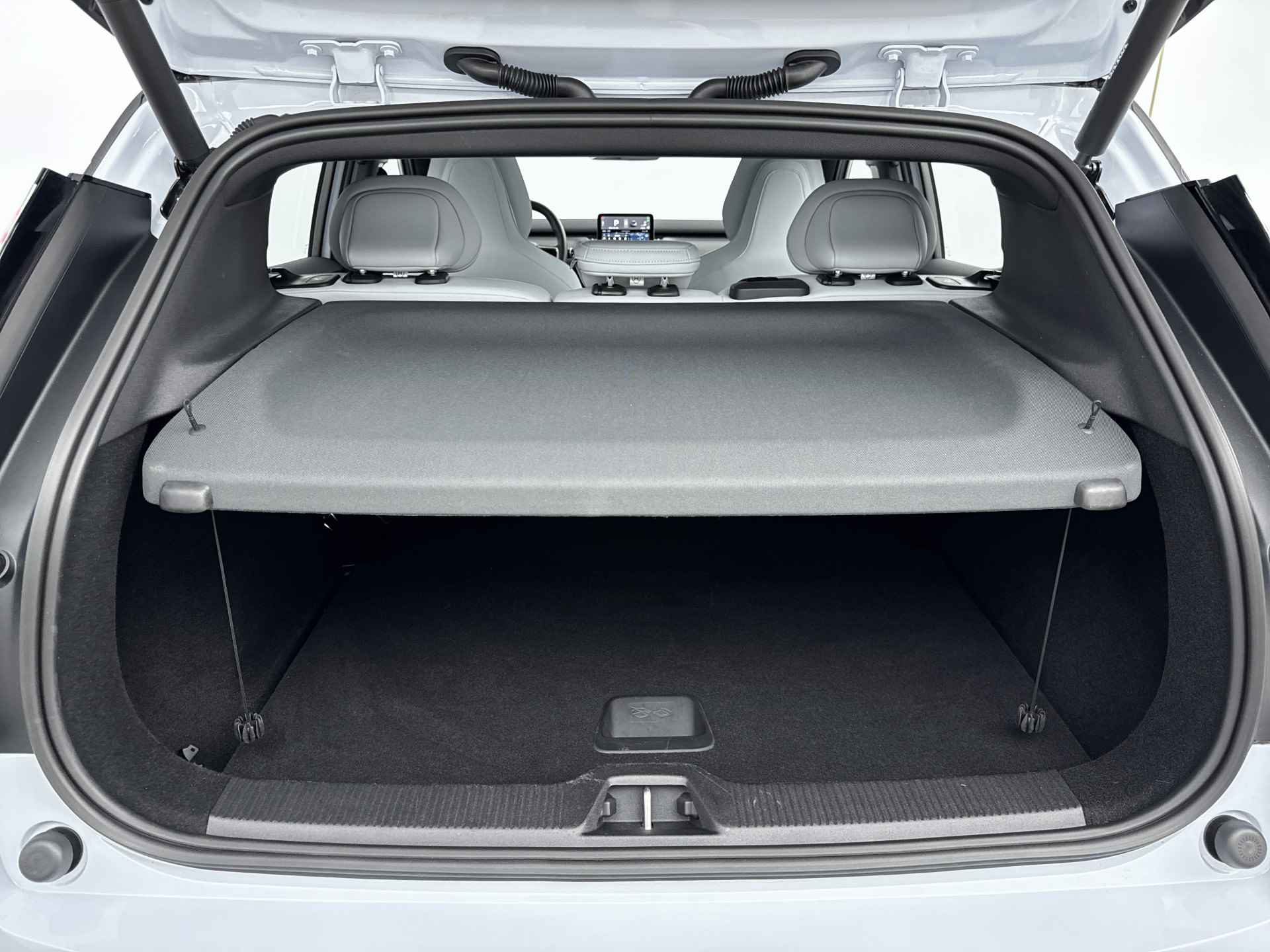 Volvo EX30 Twin Motor Performance Ultra | 20" | Breeze interieur | Stoel- Stuurverwarming - 28/33