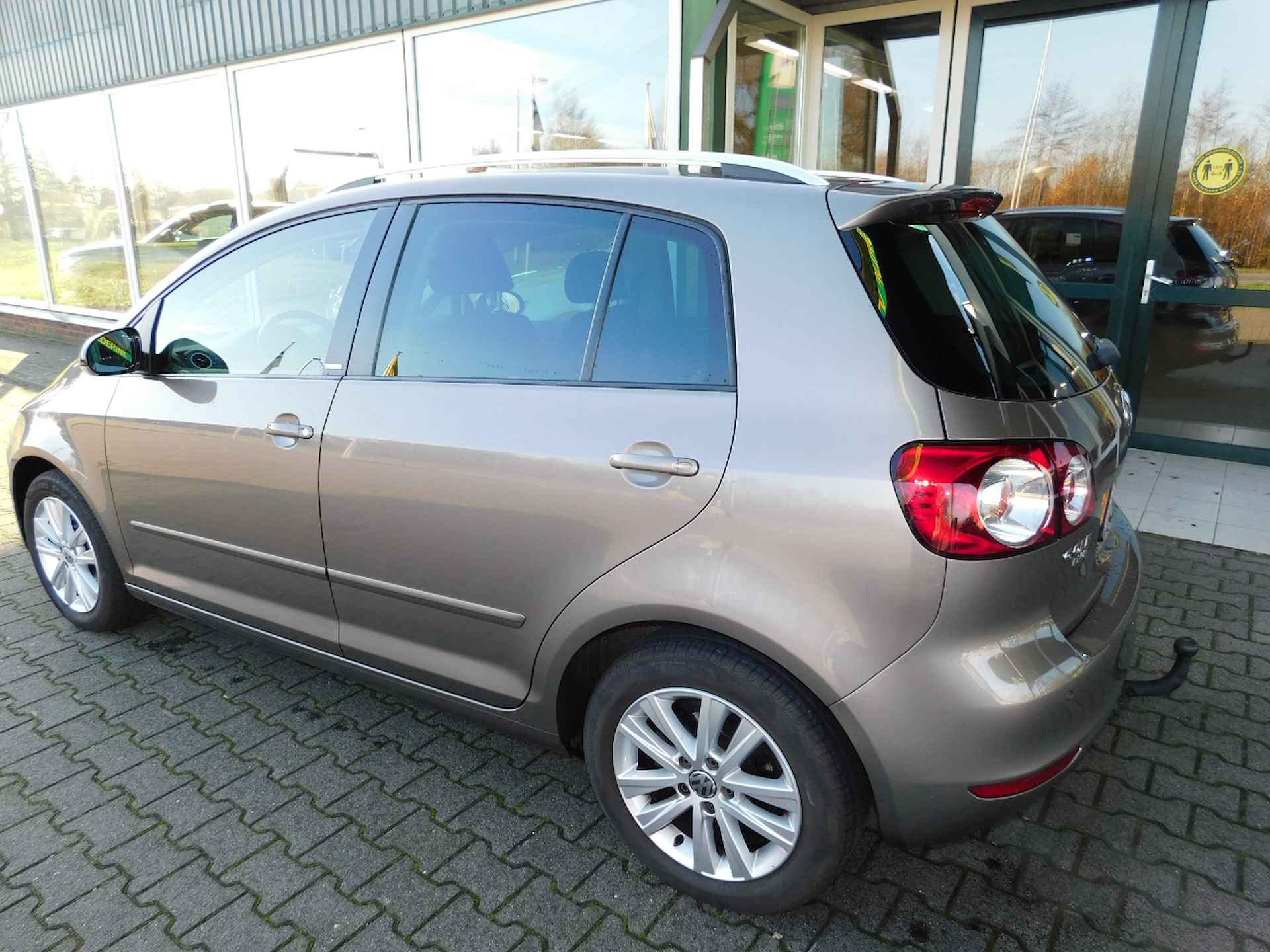 Volkswagen Golf Plus 1.2TSI 86PK STYLE!! All-in Prijs! Trekhaak! - 8/30