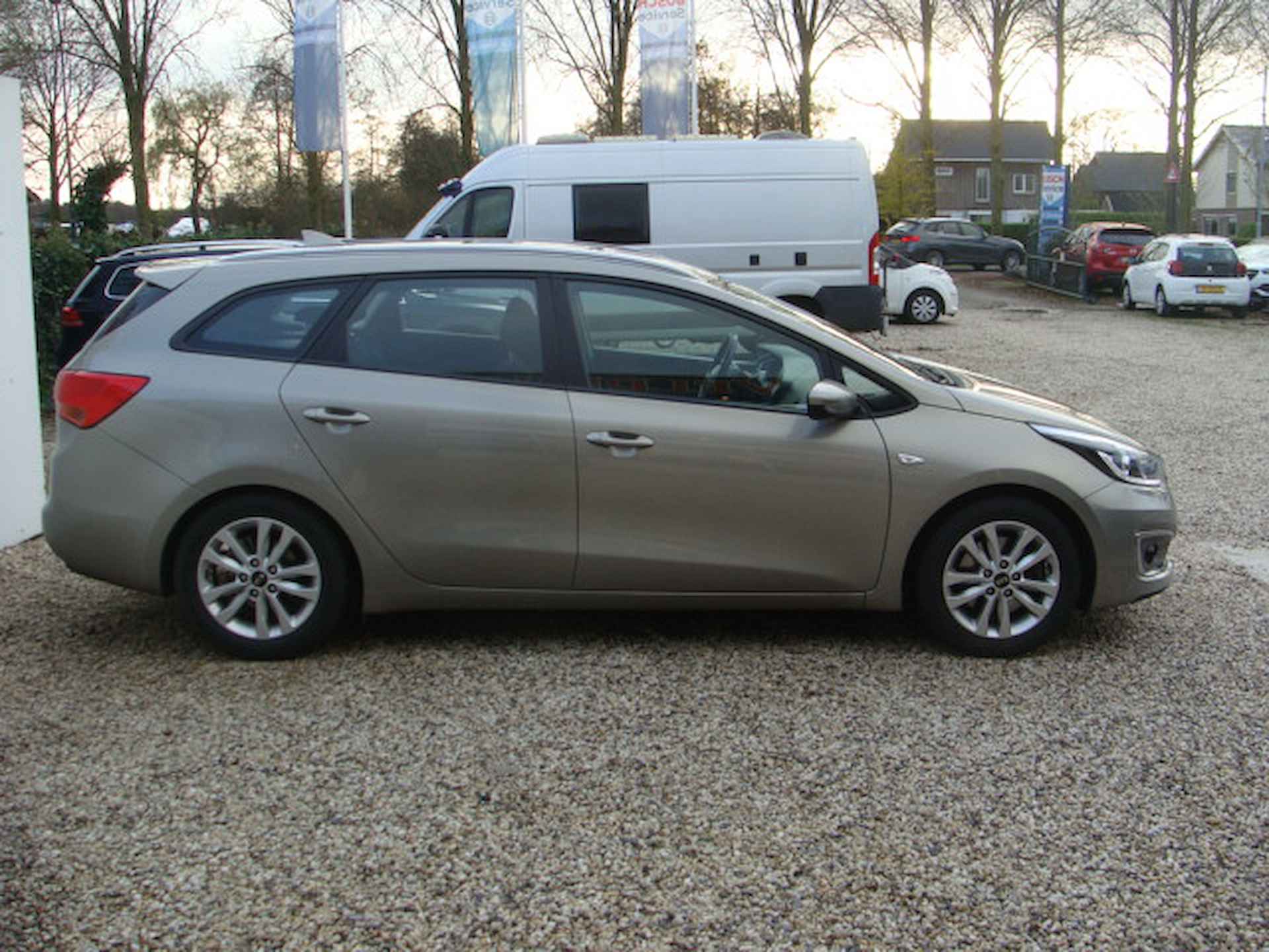 Kia Cee D 1.0 T-GDi  ComfortPlusLine Navigator - 4/27