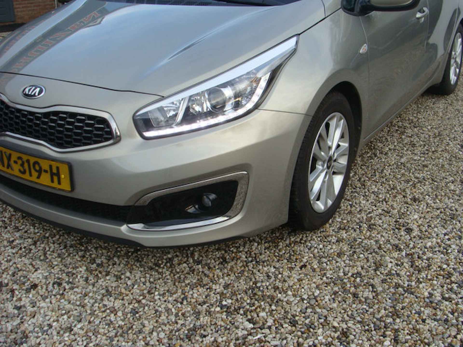 Kia Cee D 1.0 T-GDi  ComfortPlusLine Navigator - 6/27