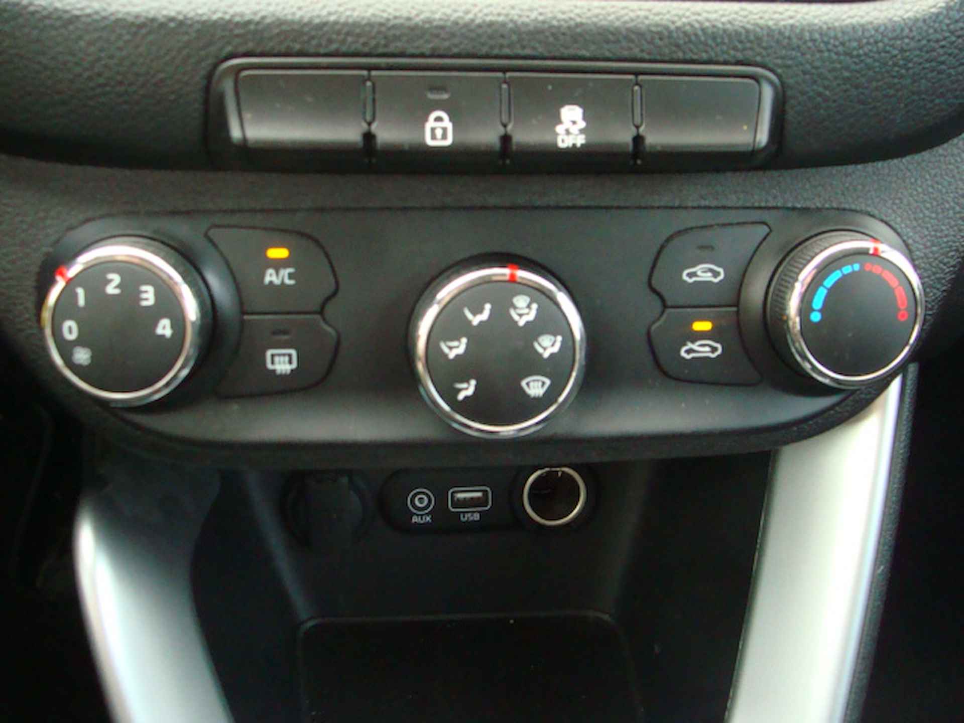 Kia Cee D 1.0 T-GDi  ComfortPlusLine Navigator - 14/27