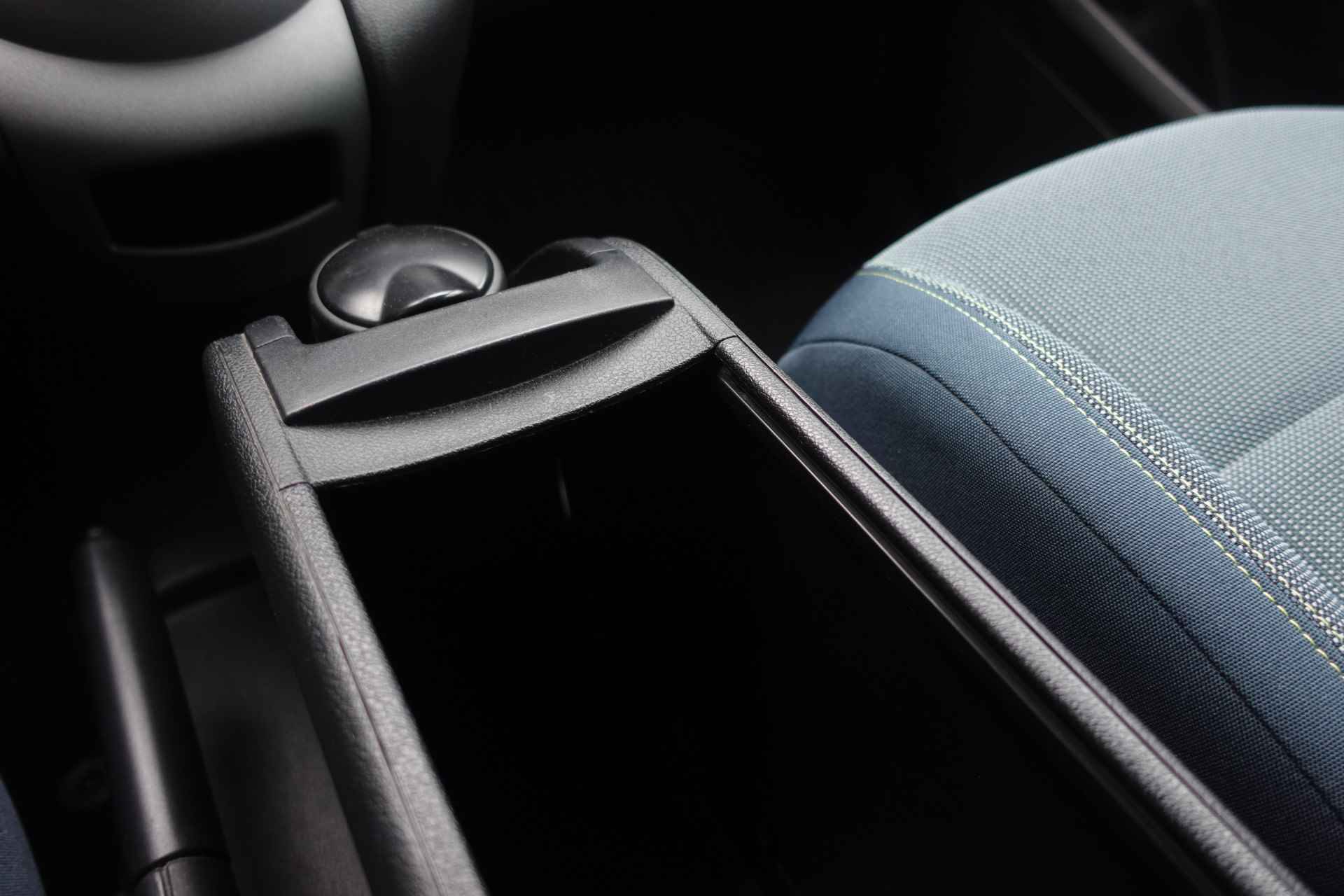 Citroën Berlingo 1.2 PureTech Feel NAV | A.CAMERA | TREKHAAK | HOGE INSTAP | APPLE CARPLAY - 12/36