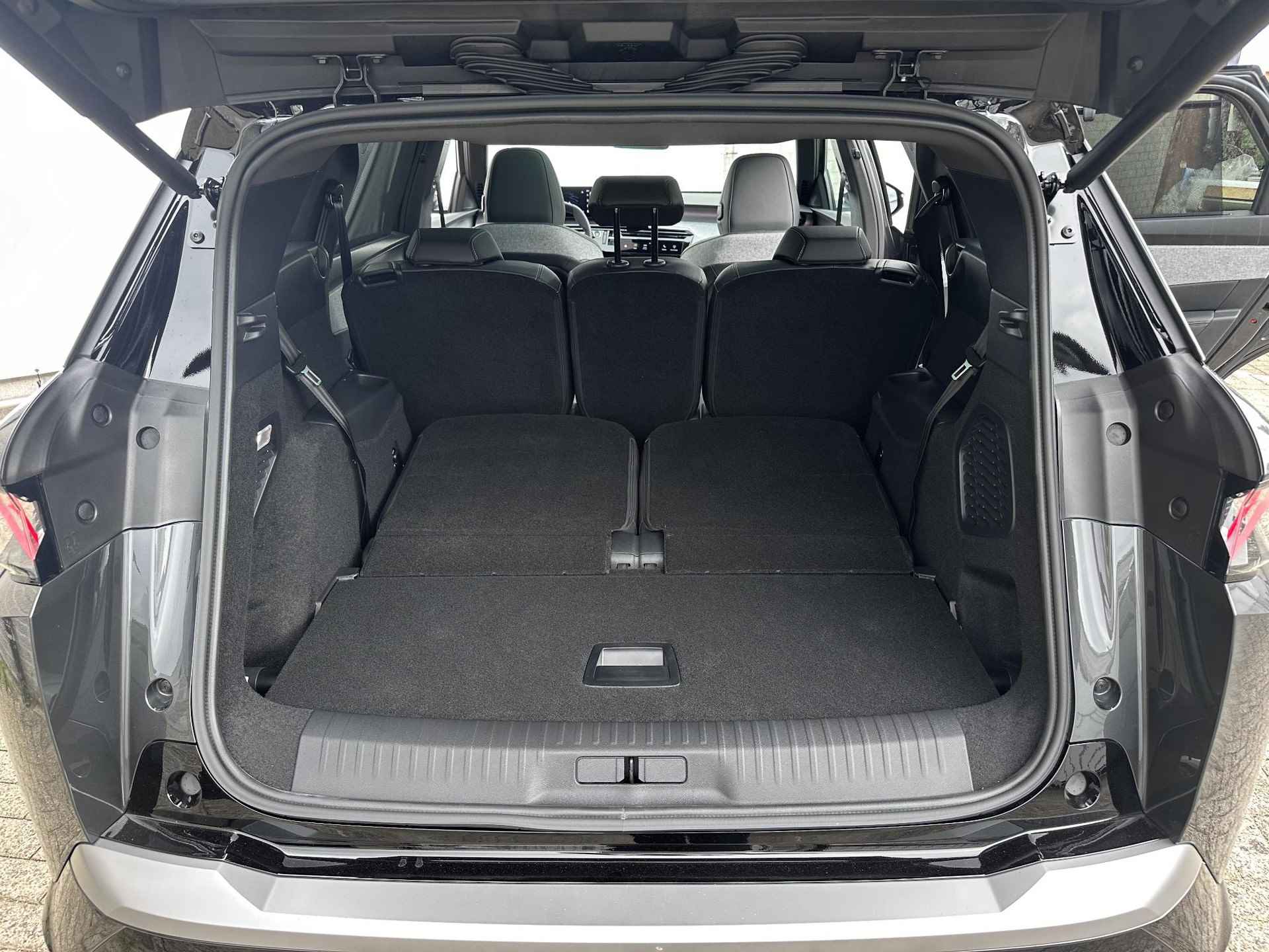 Peugeot e-5008 GT 73 kWh 7-zits | Panoramadak | Leder | Elek. stoelen | Stoelmassage - 31/40