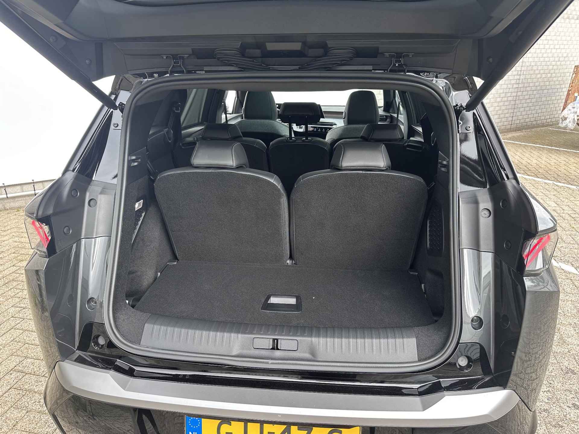 Peugeot e-5008 GT 73 kWh 7-zits | Panoramadak | Leder | Elek. stoelen | Stoelmassage - 32/40