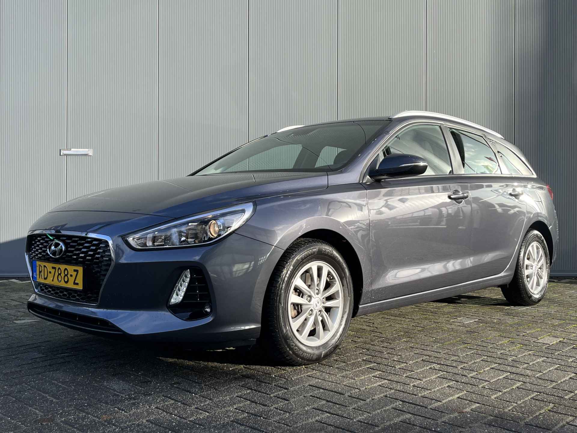 Hyundai i30 Wagon 1.4 T-GDI 140pk Comfort | Camera | Cruise controle | Carplay | Navigatie | | Airco | 1400kg trekgewicht | 1e eigenaar - 2/3