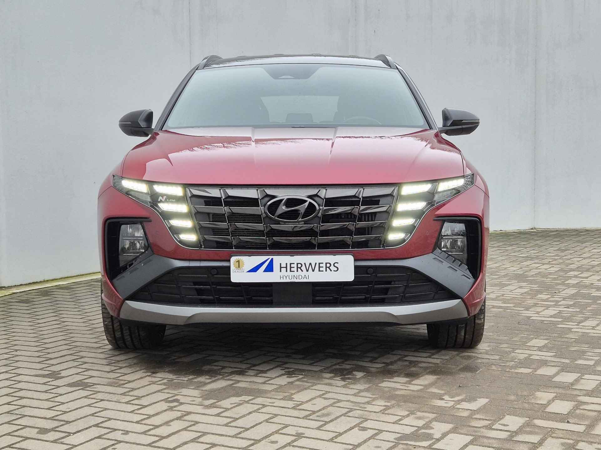 Hyundai Tucson 1.6 T-GDI PHEV plug-in N Line 4WD Automaat / dealer Onderhouden / Apple Carplay Android Auto / Adaptief cruise control / Elektrische bedienbare achterklep / Trekgewicht 1350 Kg / - 46/55