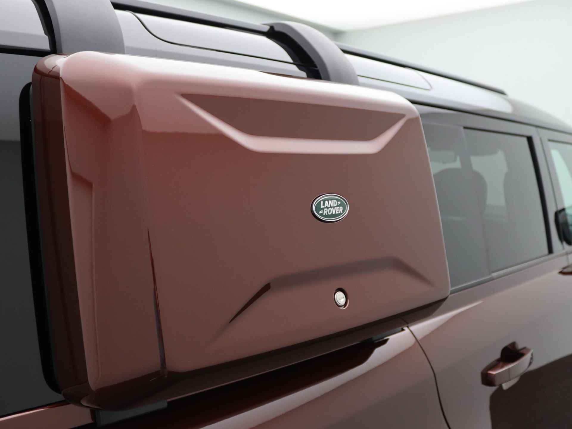 Land Rover Defender 110 2.0 P300e 110 Sedona Edition | Sedona Red remklauwen | Cold Climate Pack | - 45/52