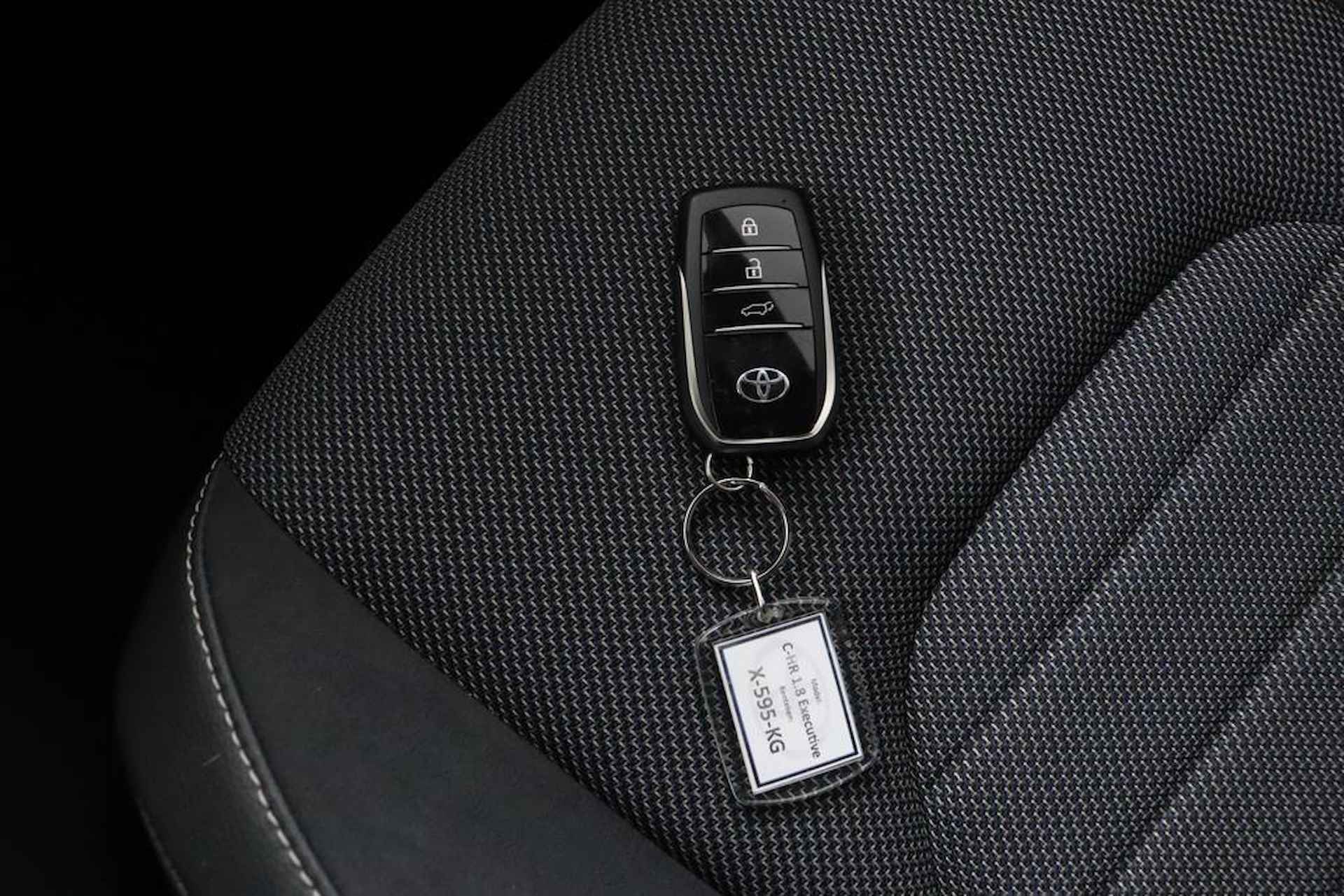 Toyota C-HR 1.8 Hybrid Executive | Adaptive Cruise Control | Navigatie | Apple carplay | Android Auto | - 11/59
