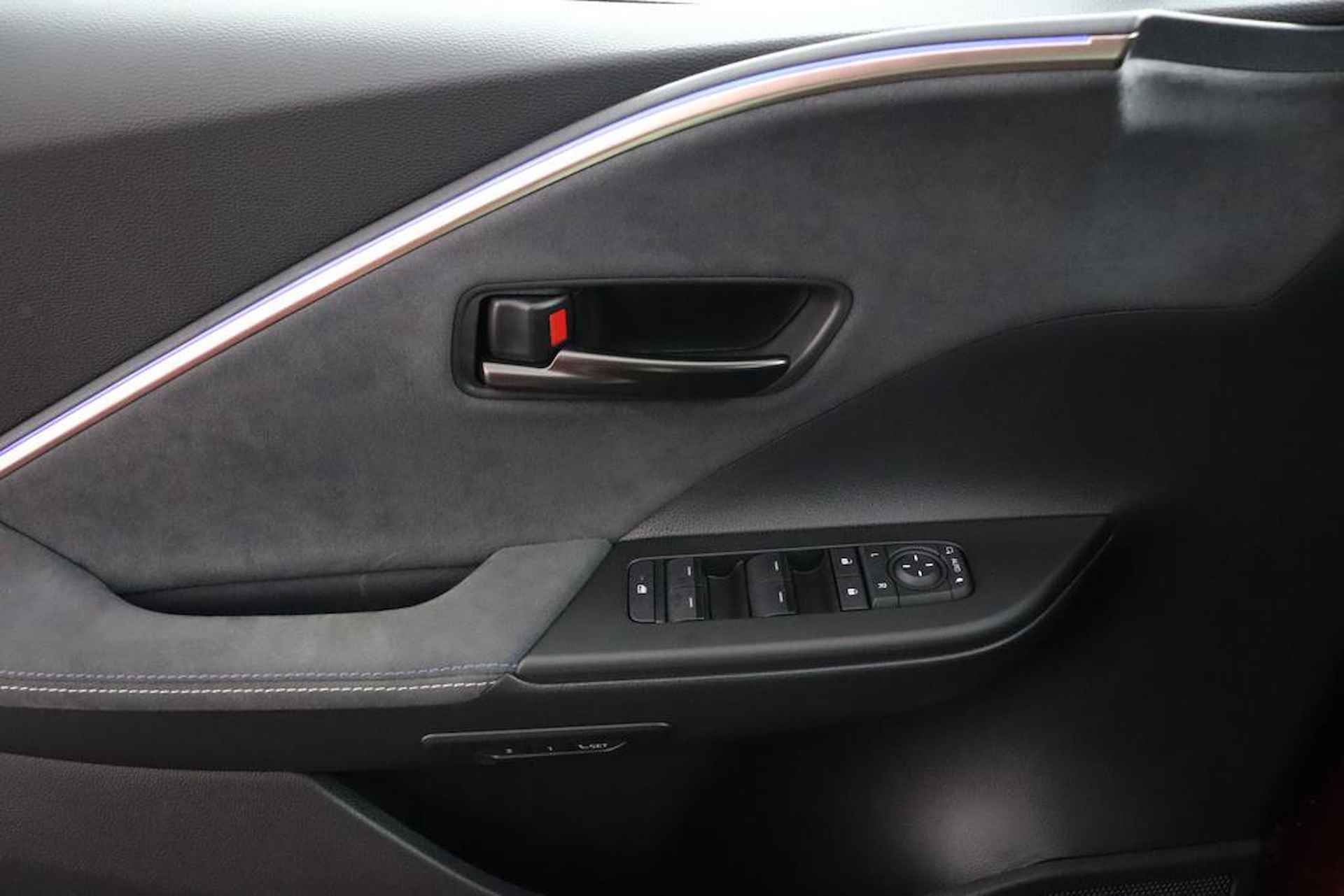 Toyota C-HR 1.8 Hybrid Executive | Adaptive Cruise Control | Navigatie | Apple carplay | Android Auto | - 28/59