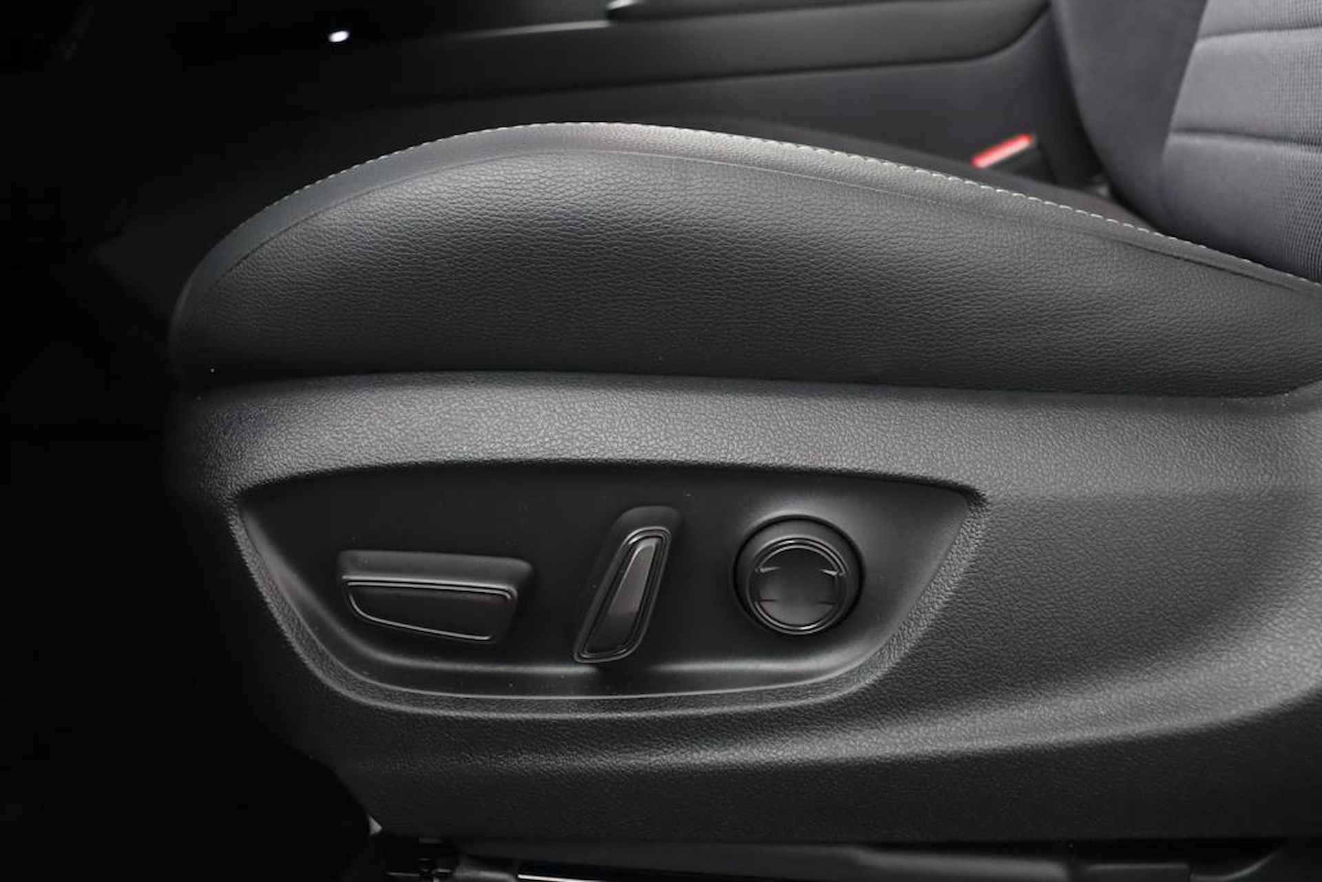 Toyota C-HR 1.8 Hybrid Executive | Adaptive Cruise Control | Navigatie | Apple carplay | Android Auto | - 42/59