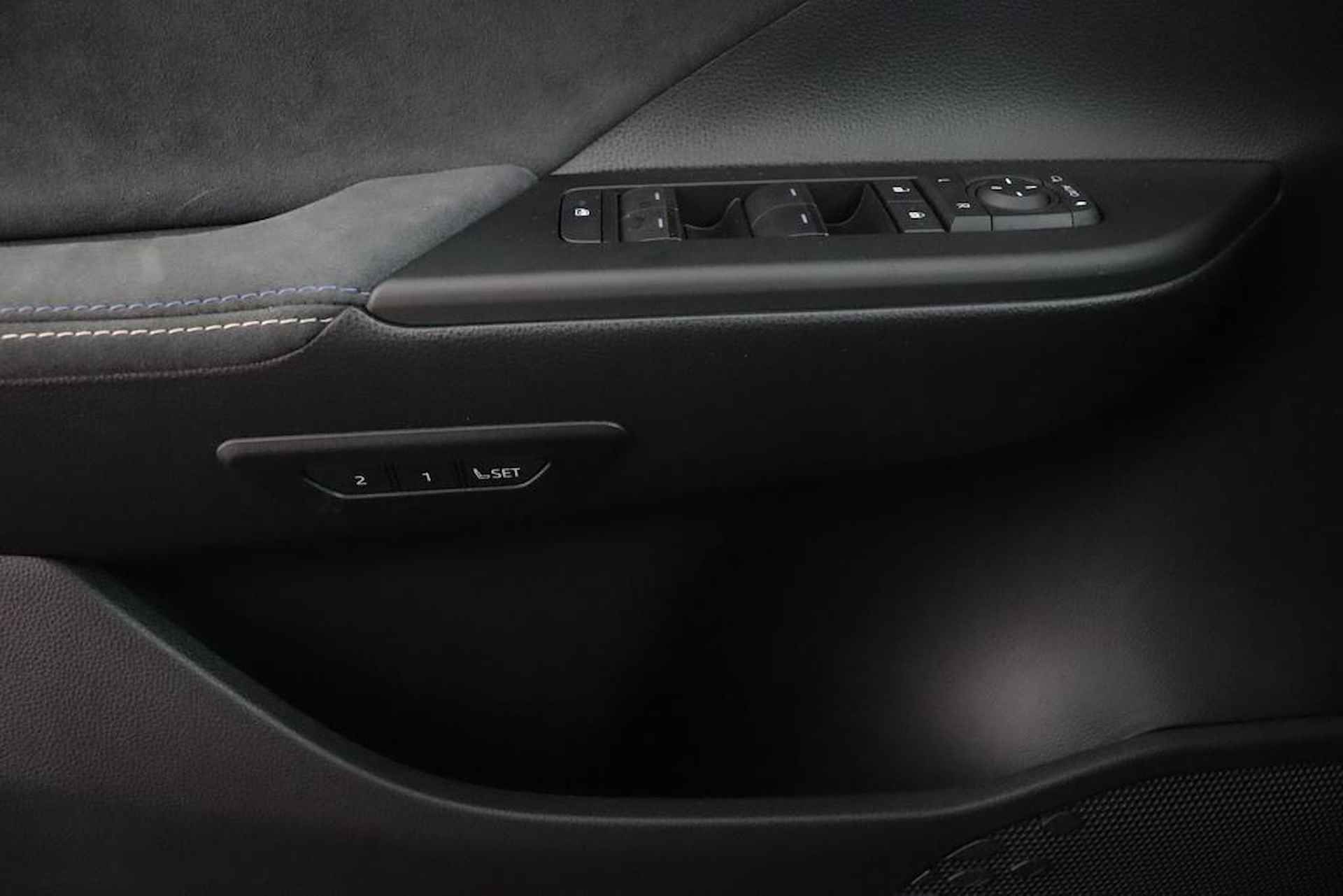 Toyota C-HR 1.8 Hybrid Executive | Adaptive Cruise Control | Navigatie | Apple carplay | Android Auto | - 47/59