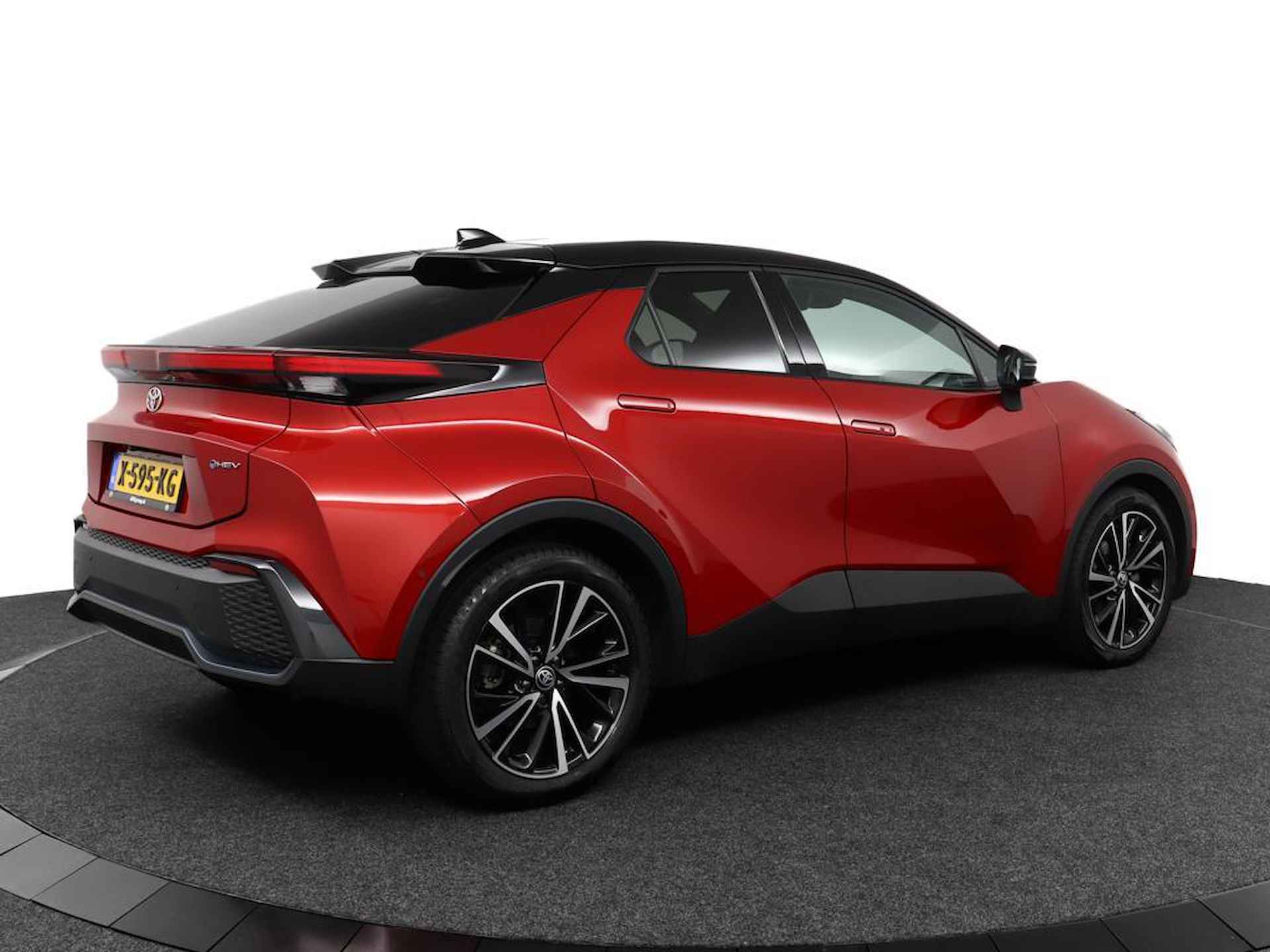 Toyota C-HR 1.8 Hybrid Executive | Adaptive Cruise Control | Navigatie | Apple carplay | Android Auto | - 2/60