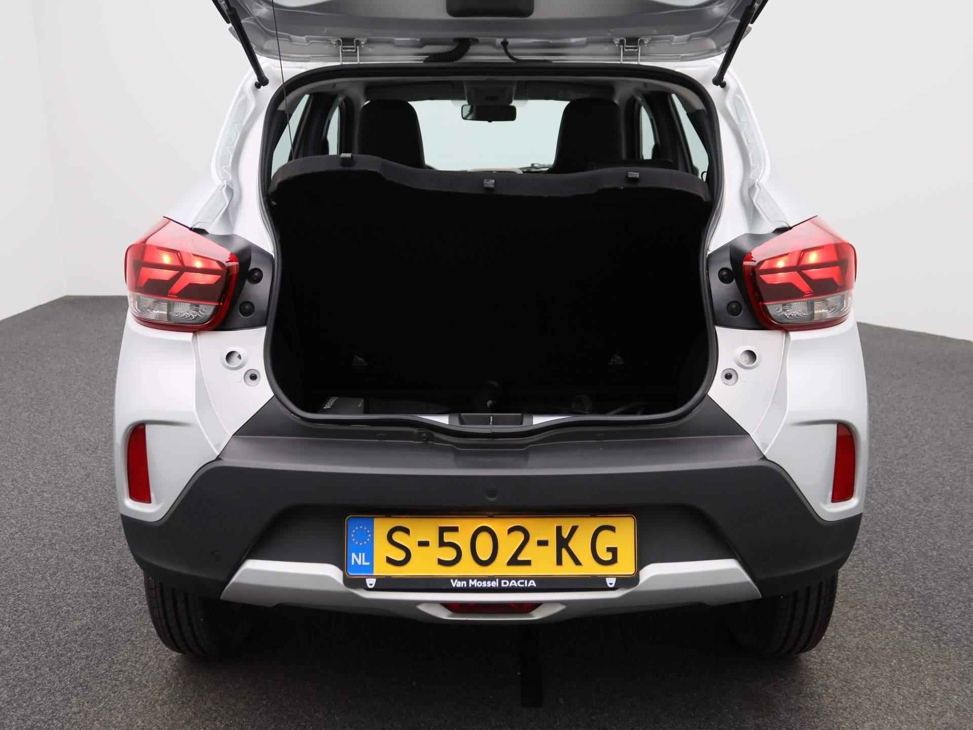 Dacia Spring Comfort Plus 27 kWh | Full-Map Navigatie | Camera | PDC Achter | Airconditioning | DAB-Radio | Centrale Vergrendeling | Orig. NL | Apple Carplay & Android Auto - 13/35