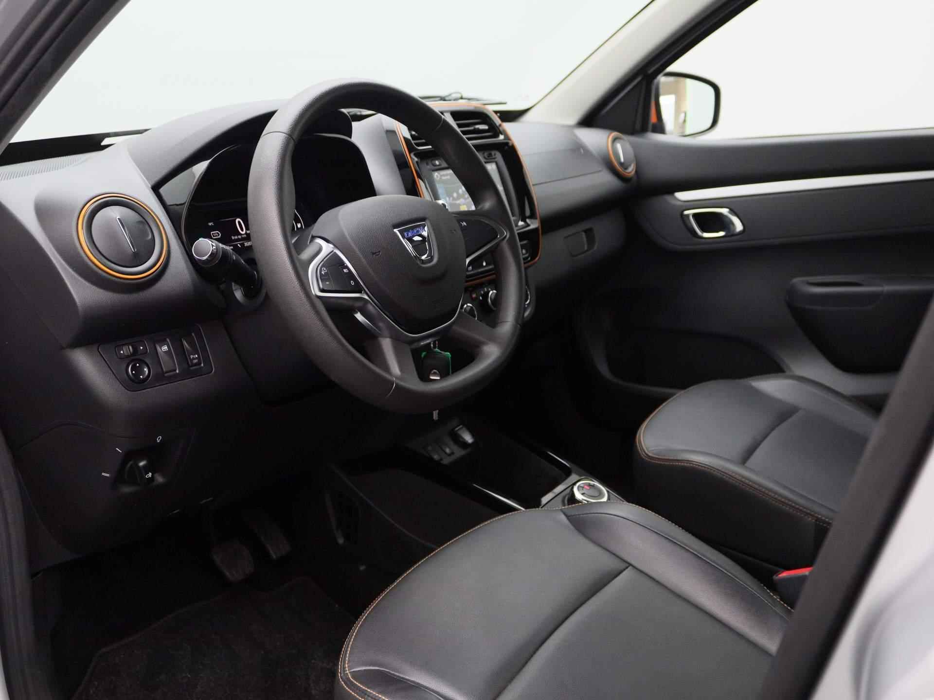 Dacia Spring Comfort Plus 27 kWh | Full-Map Navigatie | Camera | PDC Achter | Airconditioning | DAB-Radio | Centrale Vergrendeling | Orig. NL | Apple Carplay & Android Auto - 16/35