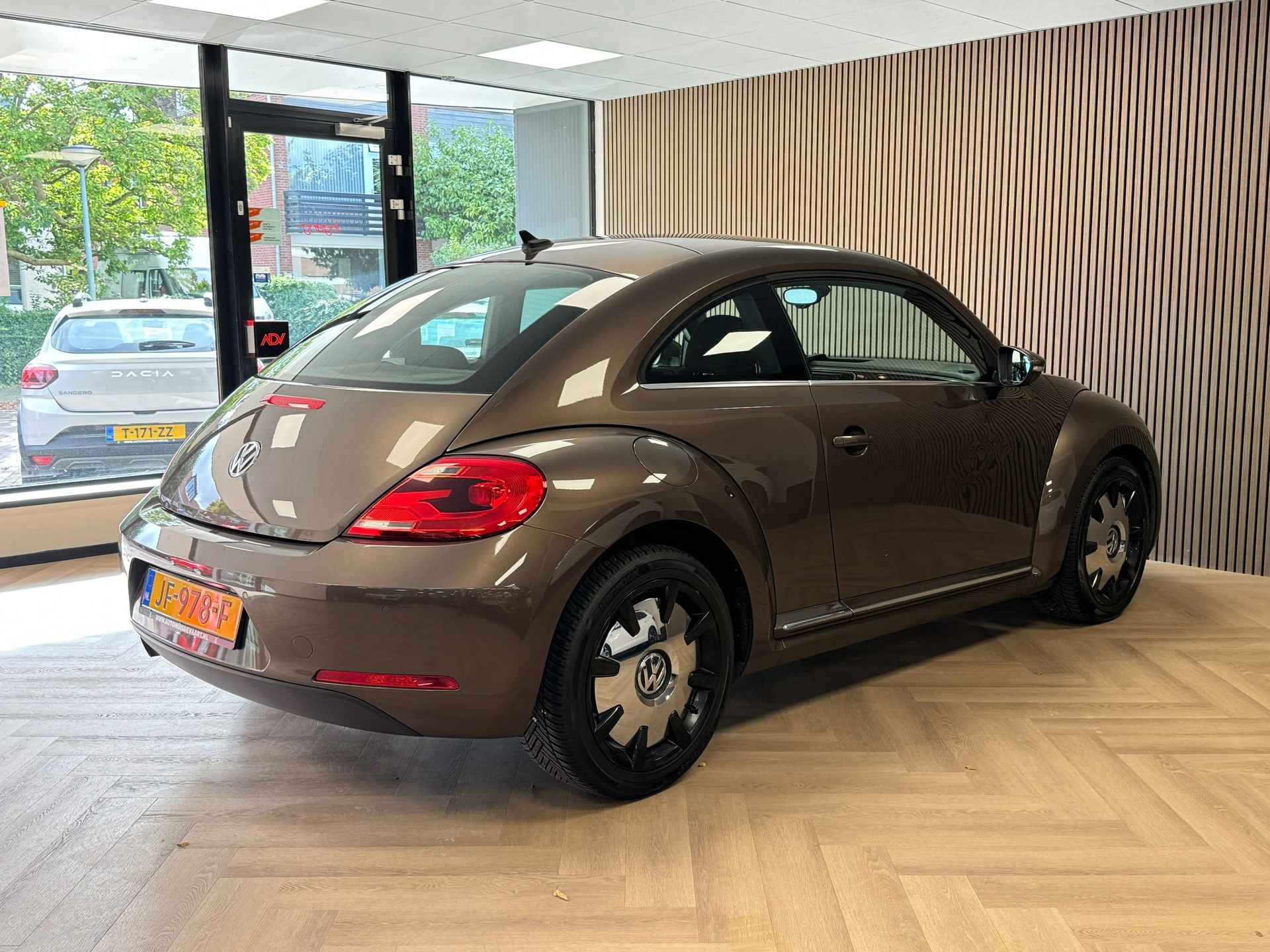 Volkswagen Beetle 1.2 TSI Design AIRCO CRUISE PDC NAVIGATIE BLUETOOTH - 8/36