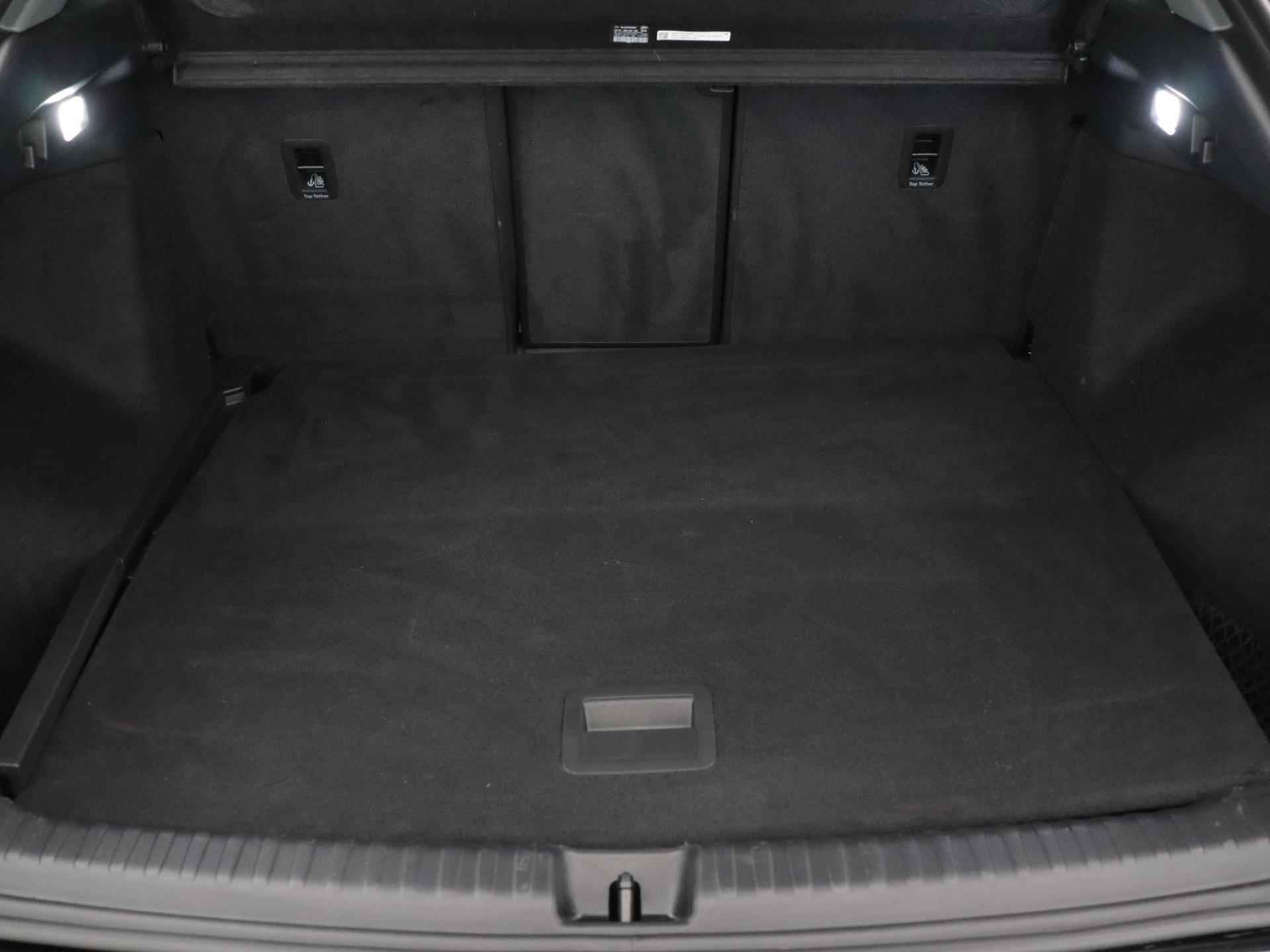 Audi Q4 Sportback e-tron 40 Advanced edition 77 kWh | Virtual cockpit | Navigatie | LED  | Leder | Parkeersensoren | Panoramadak | Stoelverwarming | Lichtmetalen velgen | Cruise control | Elektrische kofferklep | - 19/22