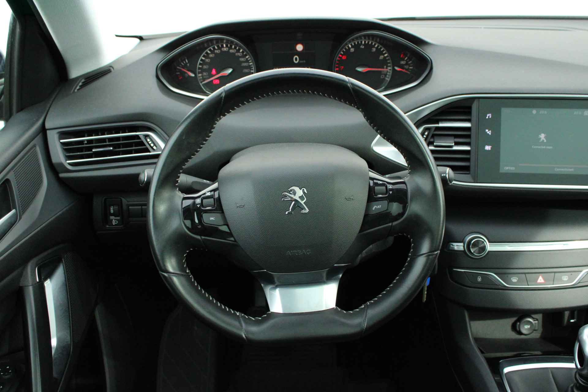 Peugeot 308 SW 1.2 PureTech Blue Lease Executive NL AUTO | CARPLAY | LEDER | PANO | CAMERA | - 12/31