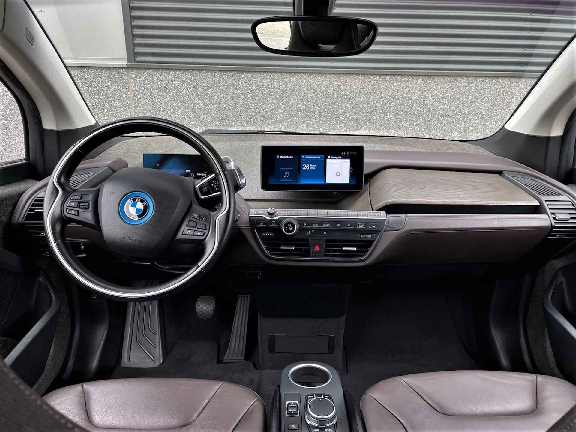BMW i3 Executive 120Ah 42 kWh/ leder/Warmtepomp/3Fase - 2/49