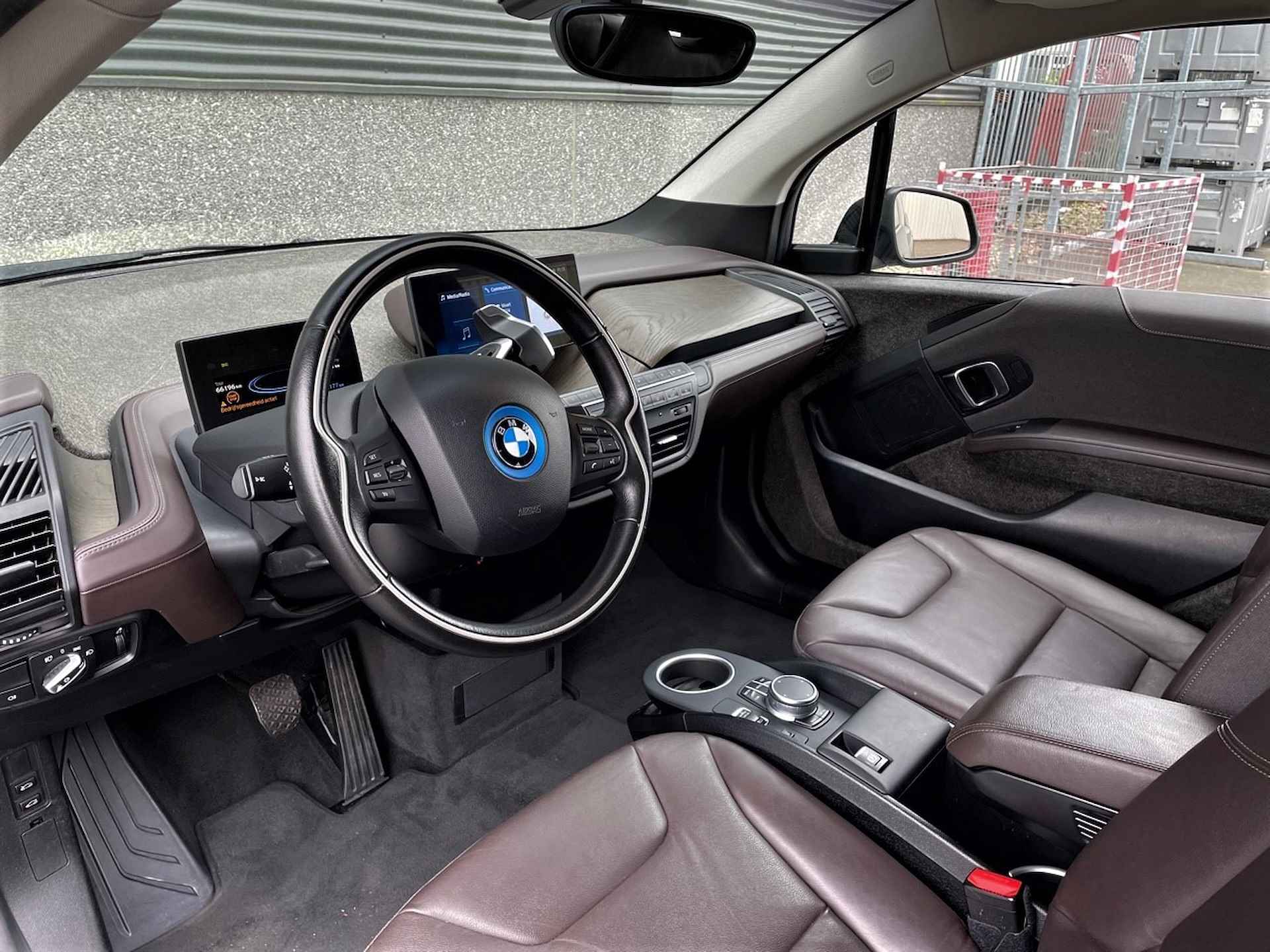 BMW i3 Executive 120Ah 42 kWh/ leder/Warmtepomp/3Fase - 4/49
