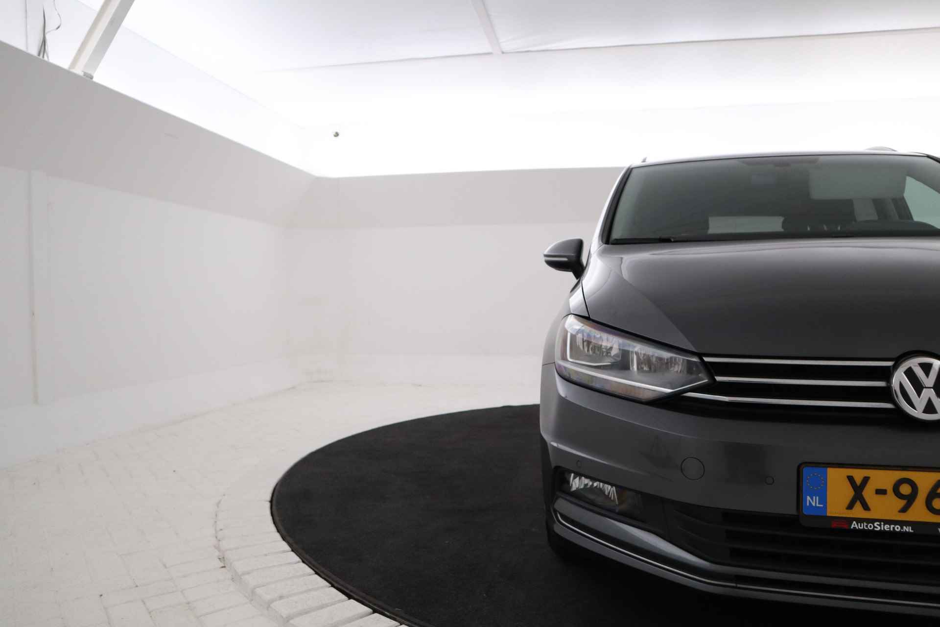 Volkswagen Touran 1.2 TSI Highline Adaptive cruise, Climate, Apple carplay mogelijk - 6/29