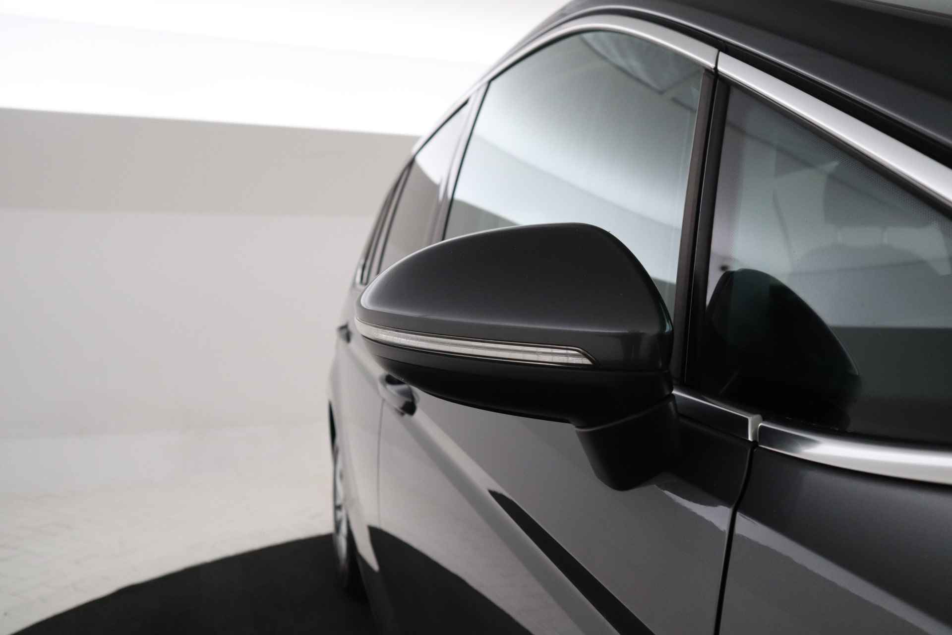 Volkswagen Touran 1.2 TSI Highline Adaptive cruise, Climate, Apple carplay mogelijk - 10/29
