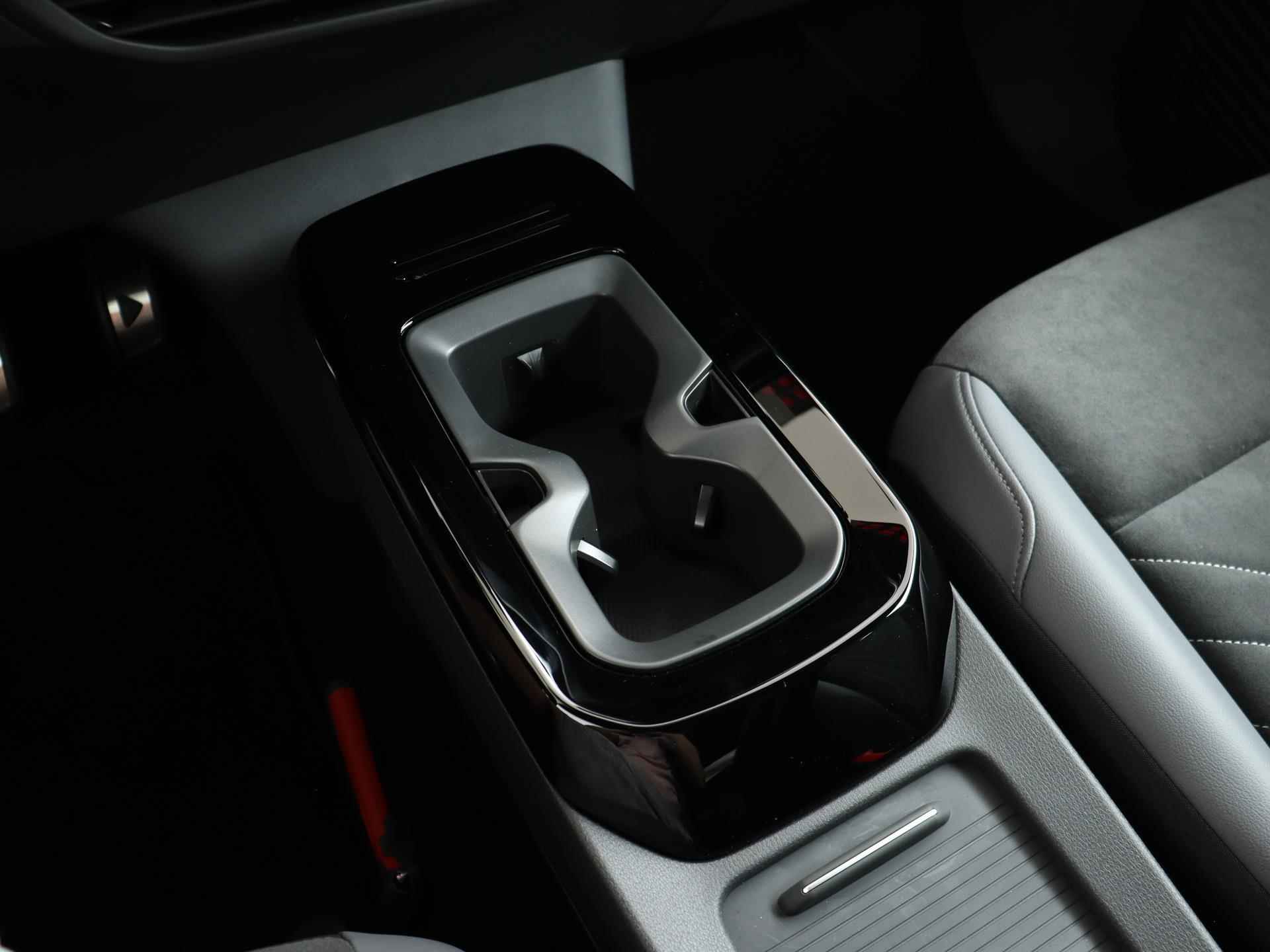 Volkswagen ID.5 204PK Pro 77 kWh | Incl. BTW | 520KM | Navigatie | Camera | Keyless | 21" LM | Style Interieur | Stuur- & Stoelverwarming | Getint Glas | - 44/46