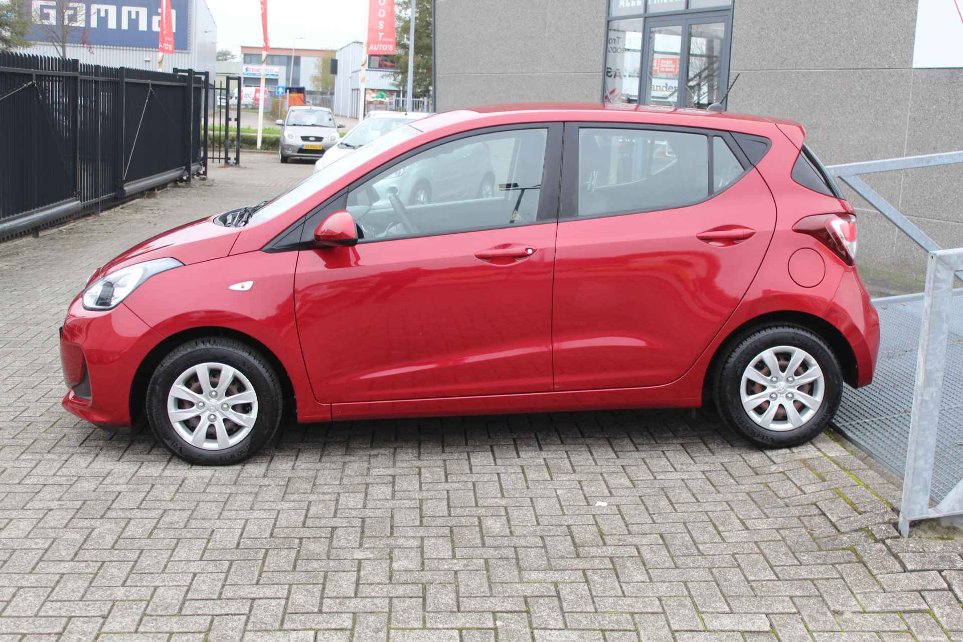 Hyundai i10 1.0i Comfort Airco/Cruise Control/Elektrische Ramen. - 4/17