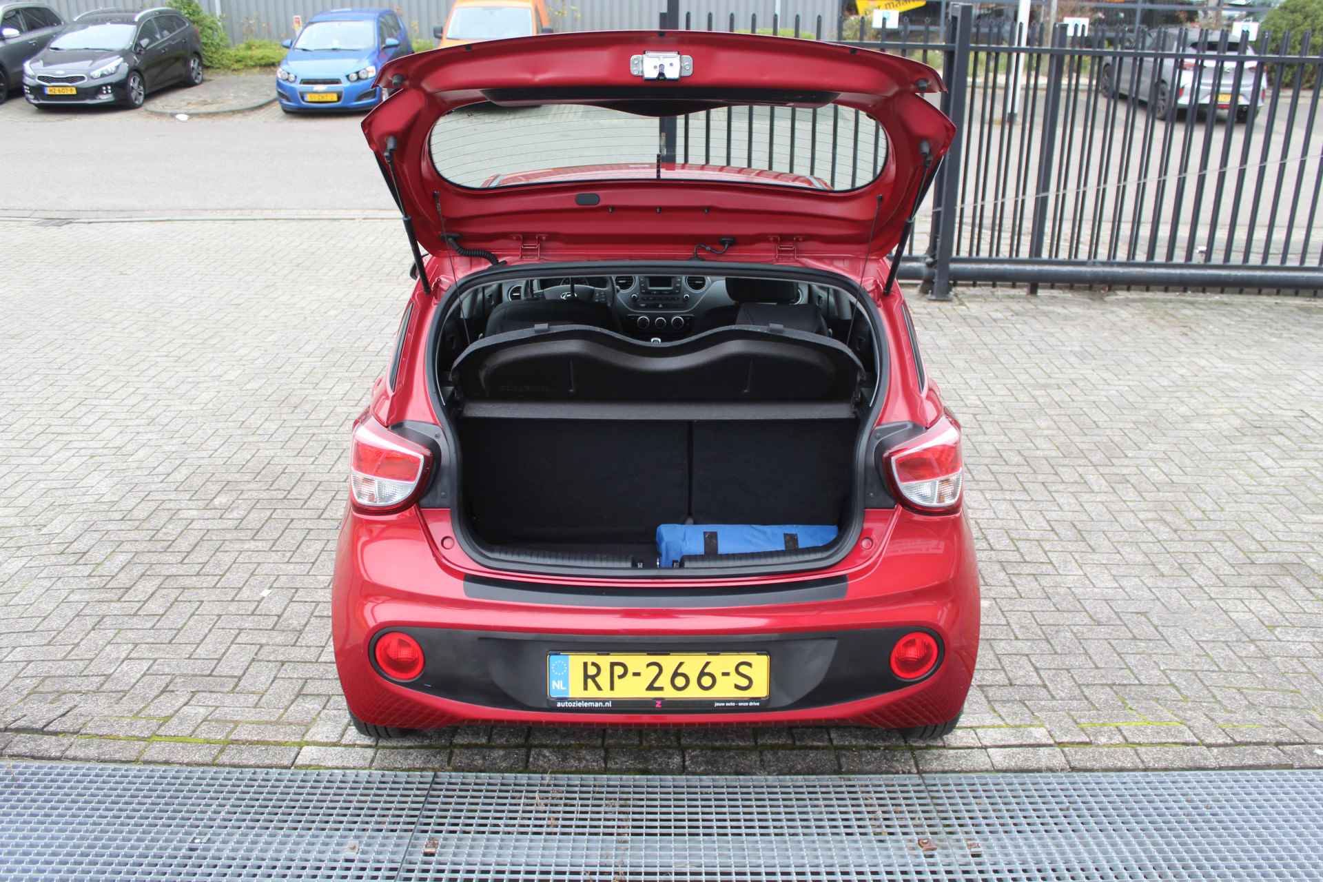 Hyundai i10 1.0i Comfort Airco/Cruise Control/Elektrische Ramen. - 10/17